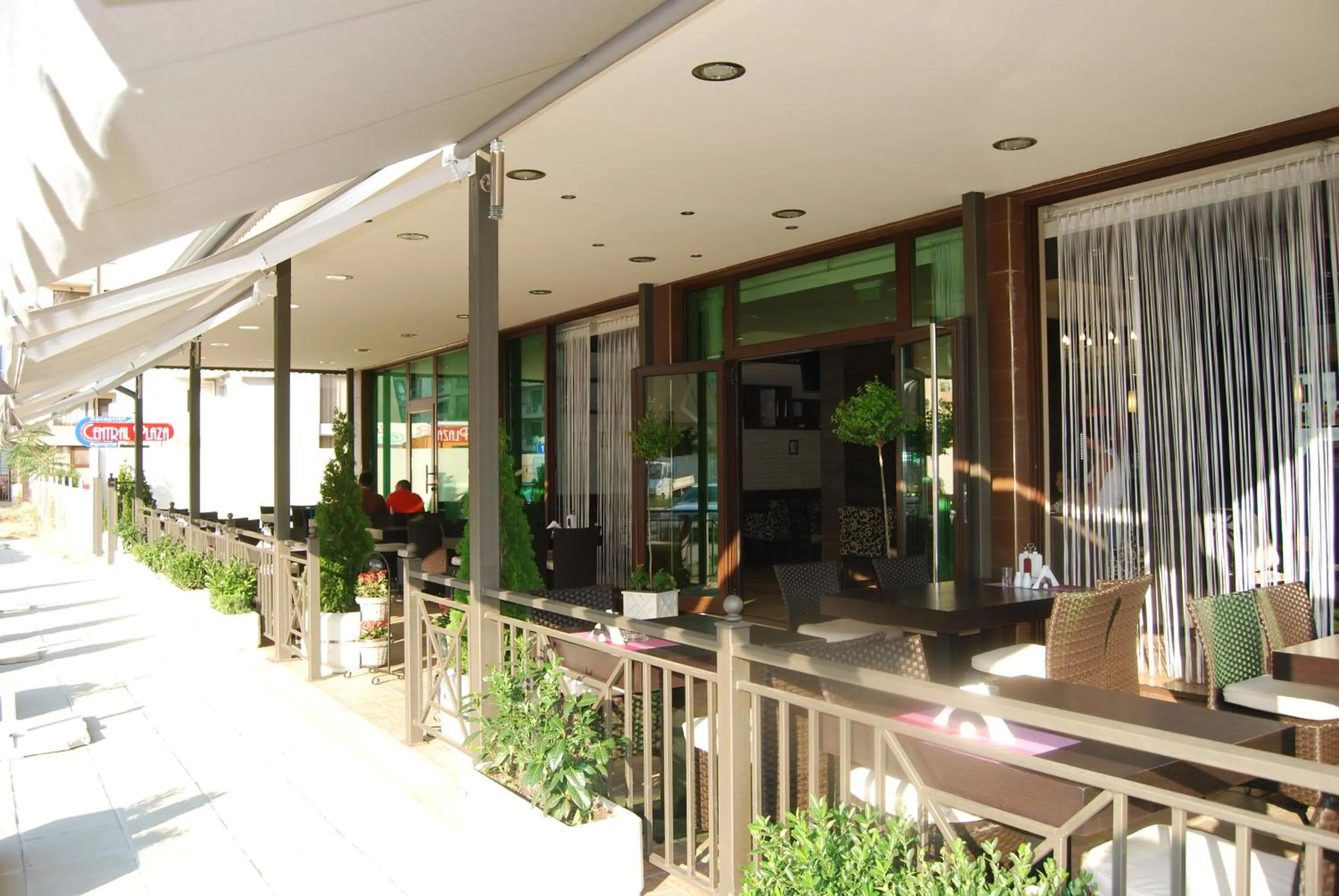 Restaurant/places to eat in Central Plaza