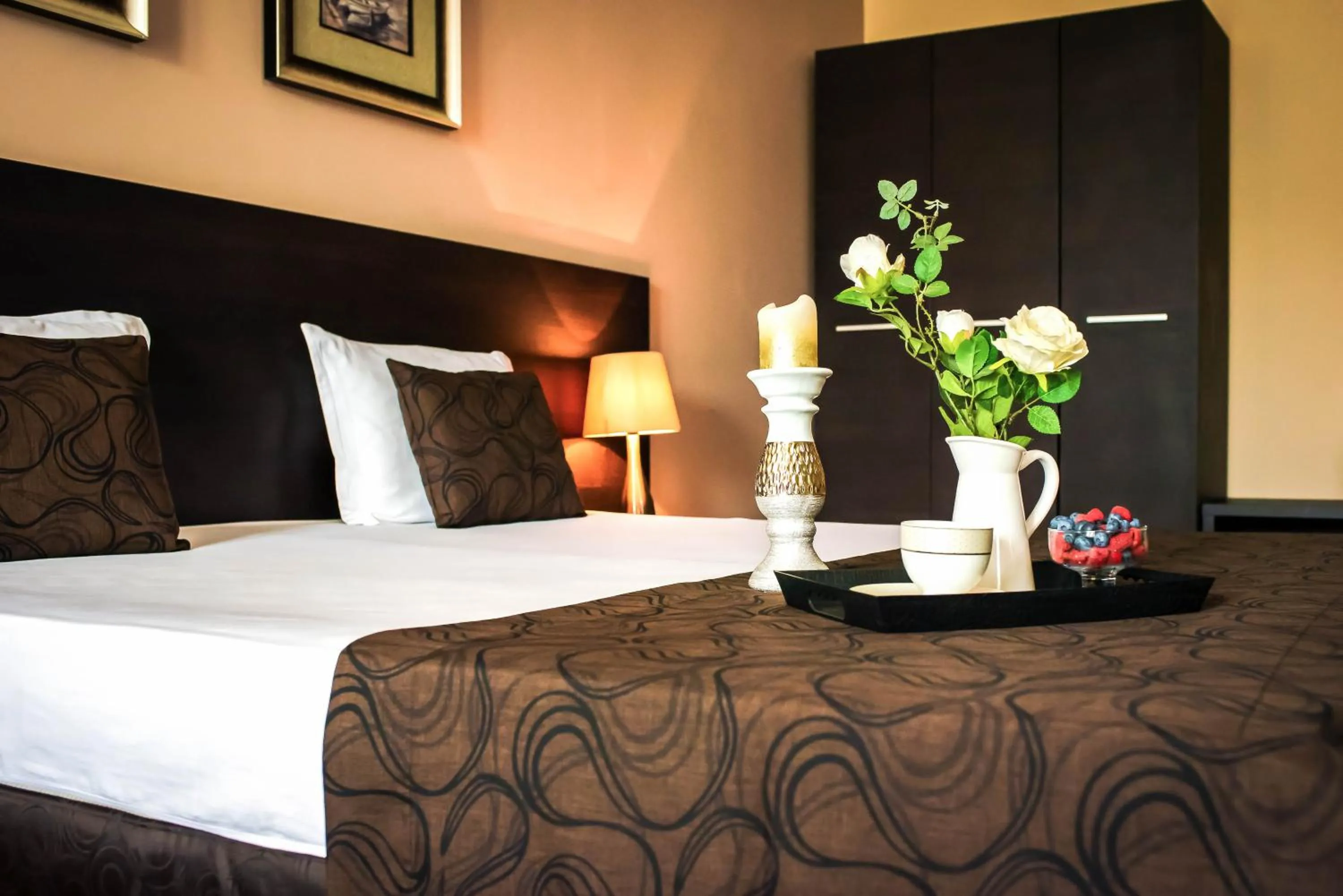 Bed in Central Plaza