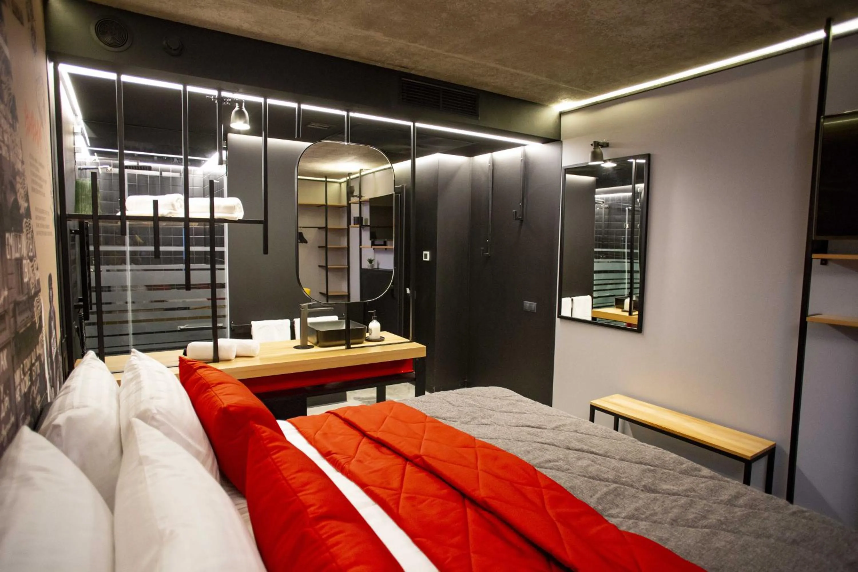 Photo of the whole room in !FEST Hotel