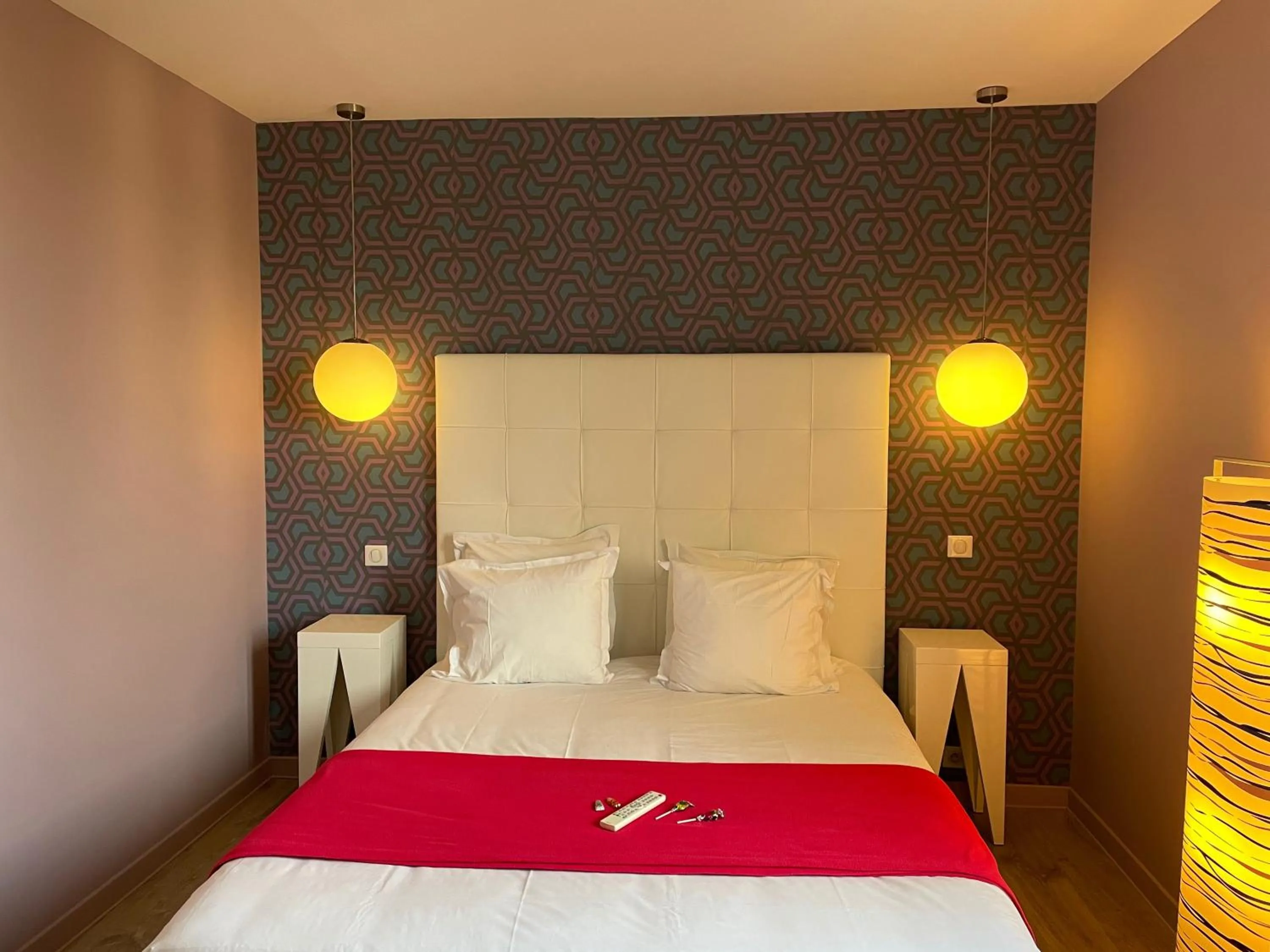 Bed in Hôtel Mirano