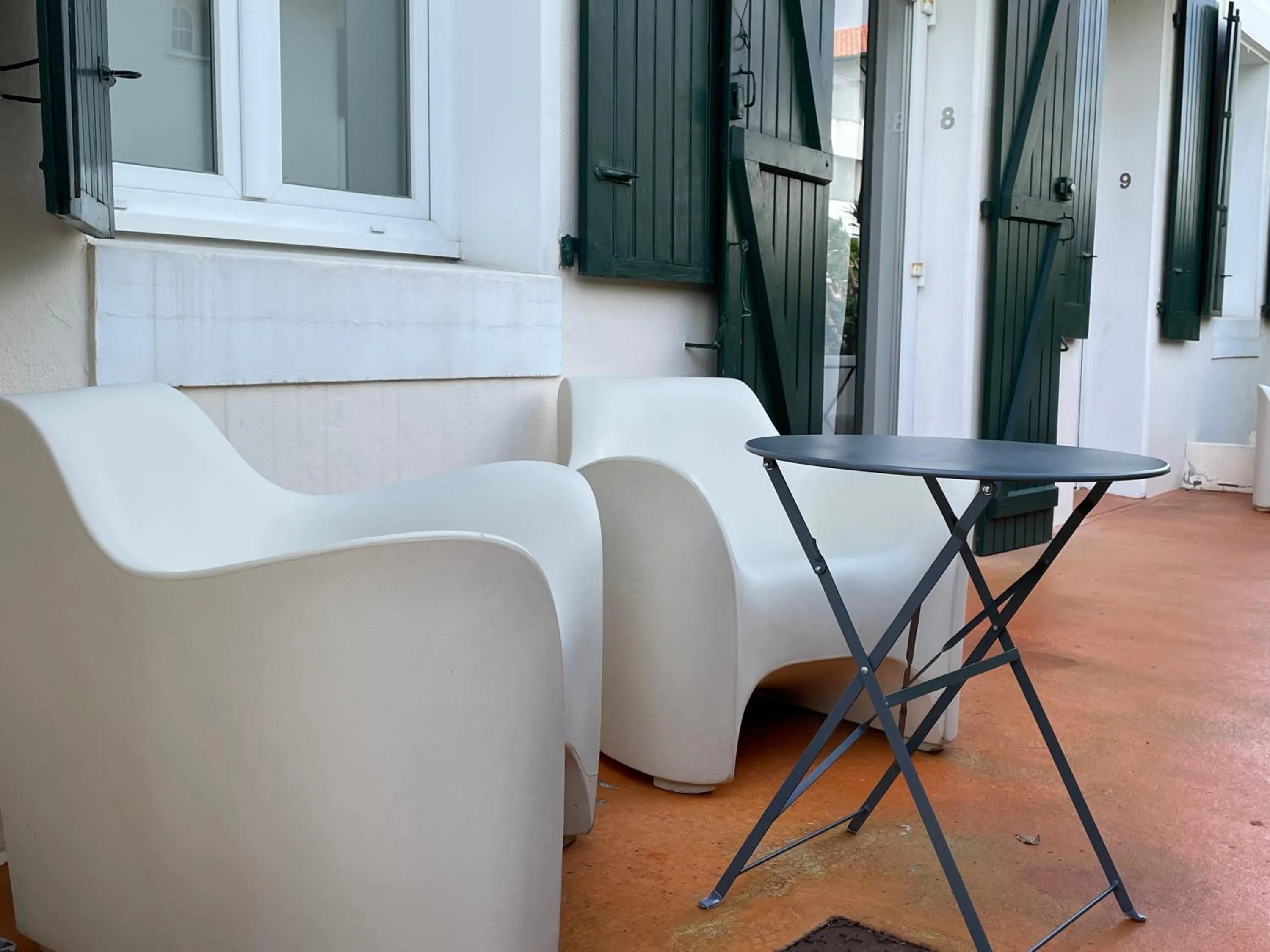 Patio in Hôtel Mirano