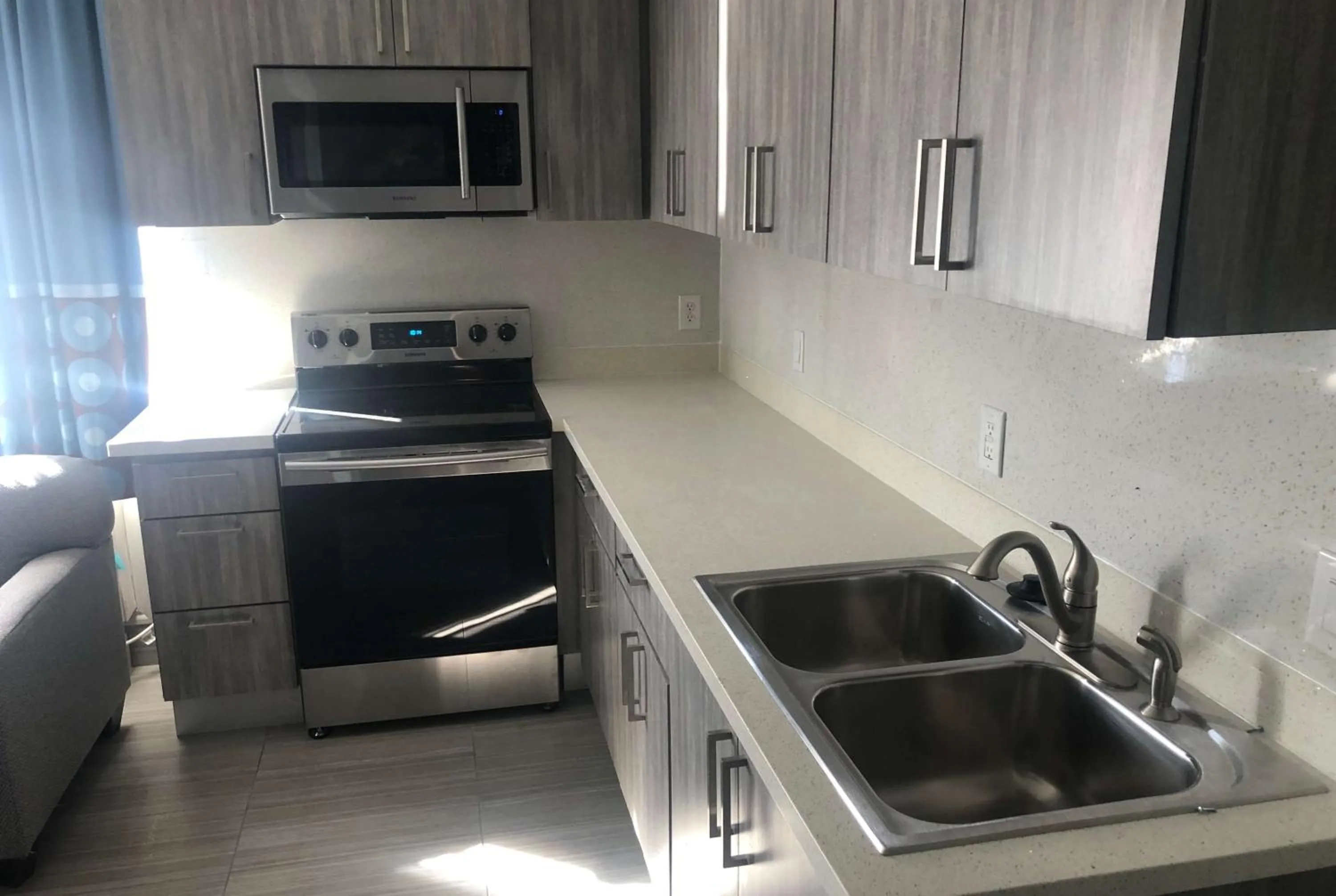 Photo of the whole room in Super 8 by Wyndham Spring/North Houston