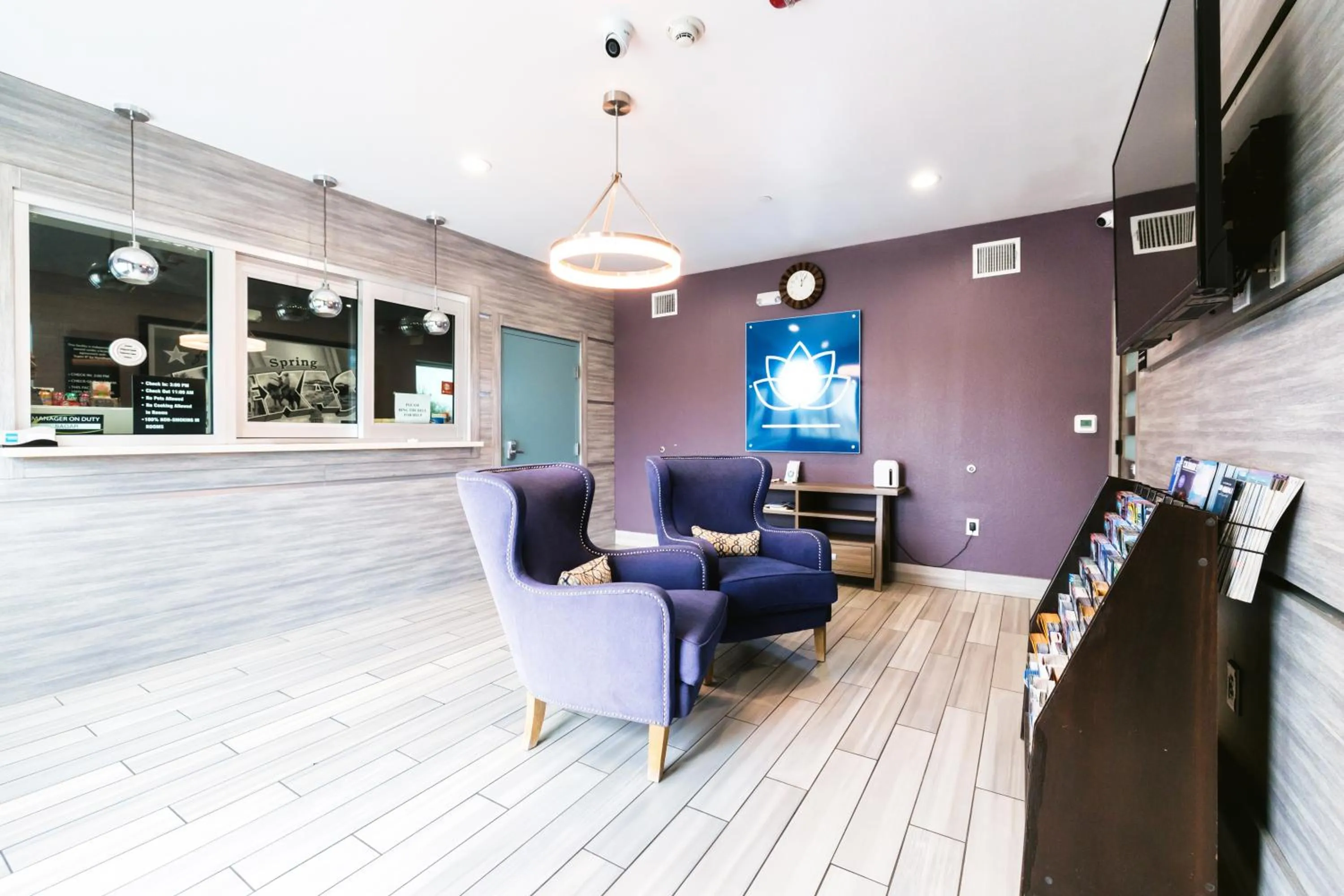 Lobby or reception in Super 8 by Wyndham Spring/North Houston