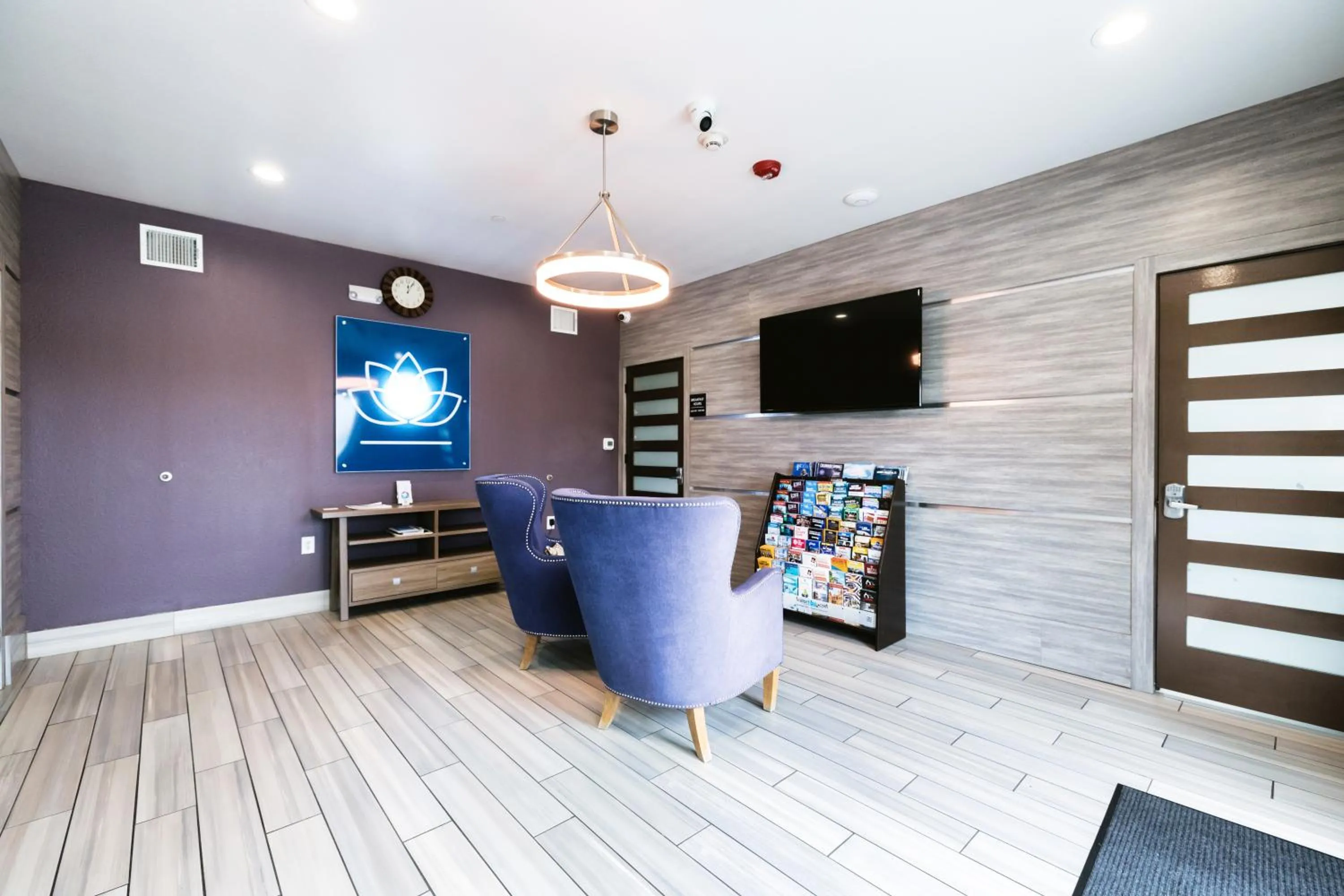 Lobby or reception in Super 8 by Wyndham Spring/North Houston