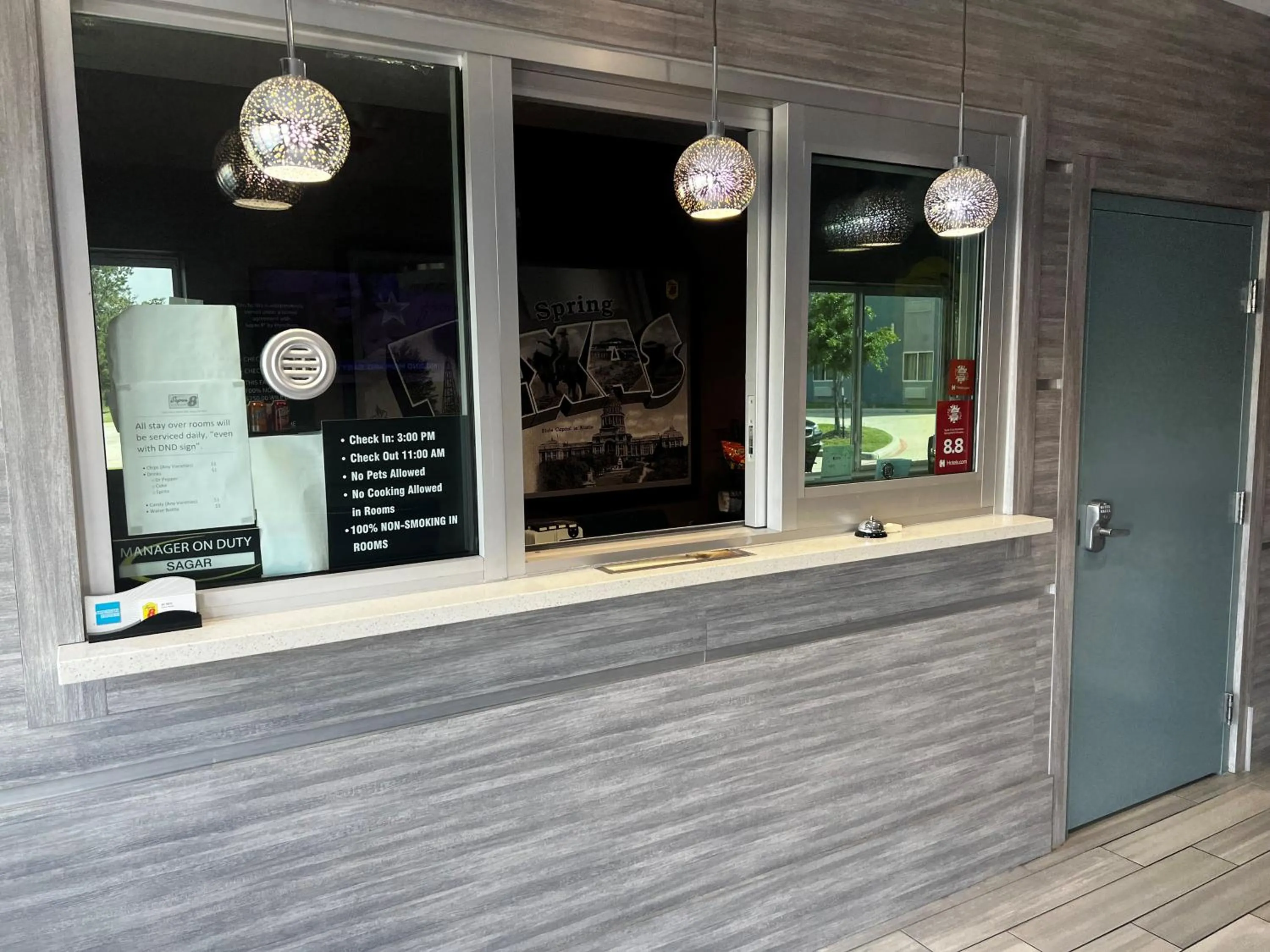 Lobby or reception in Super 8 by Wyndham Spring/North Houston