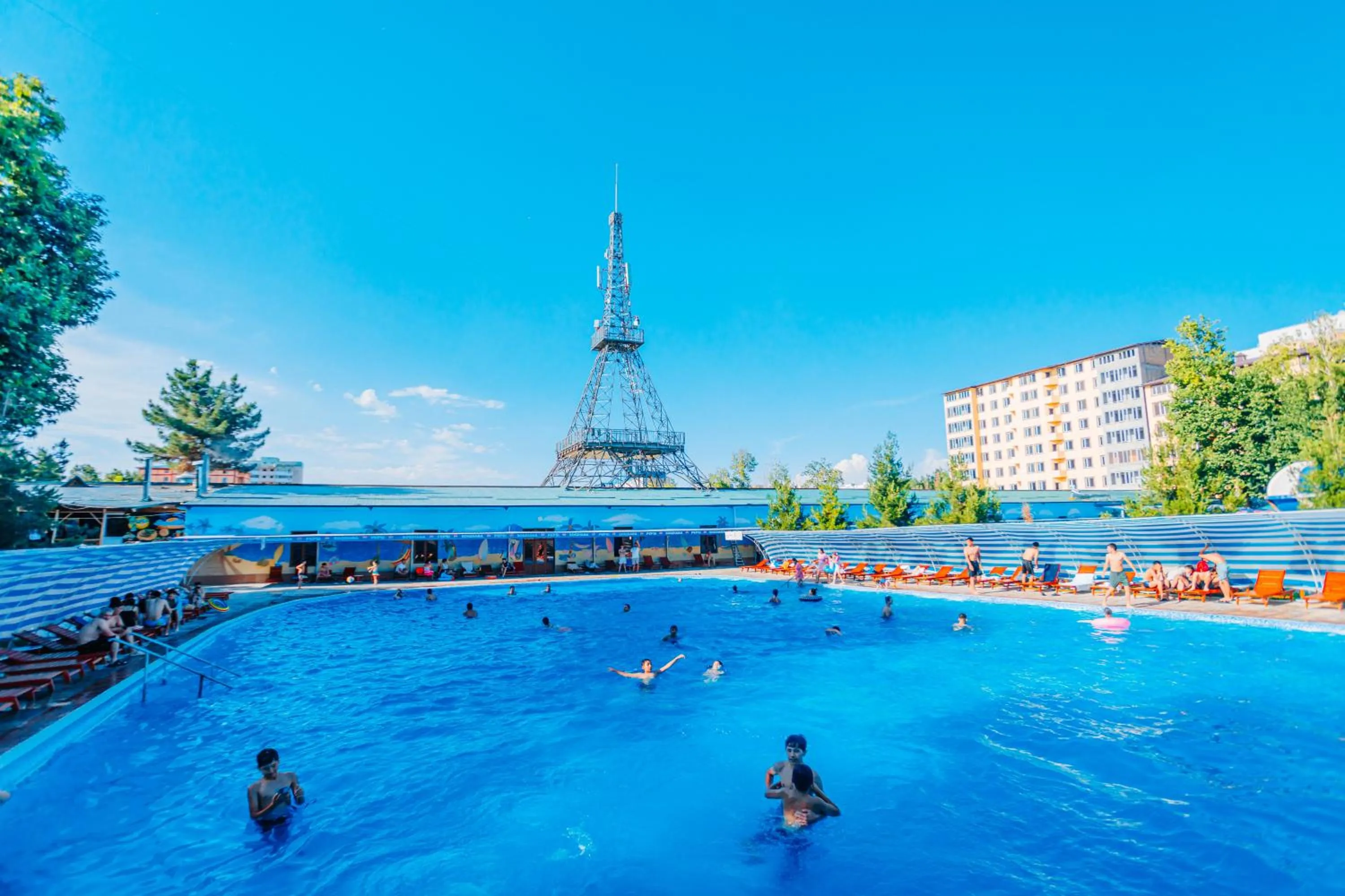 Nearby landmark in GRAND HOTEL SOGDIANA