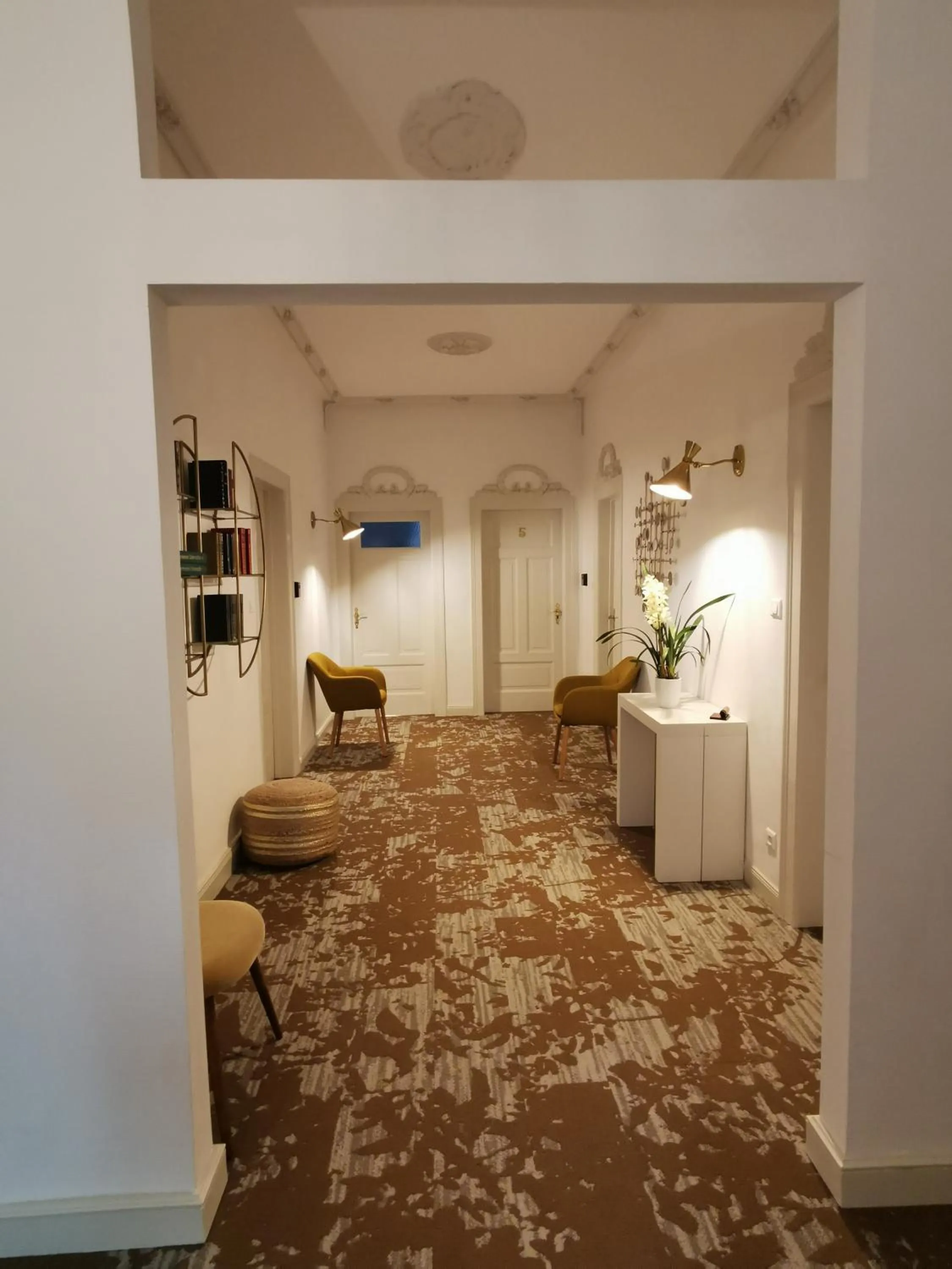 Lobby or reception in Colmar Suites - Résidence