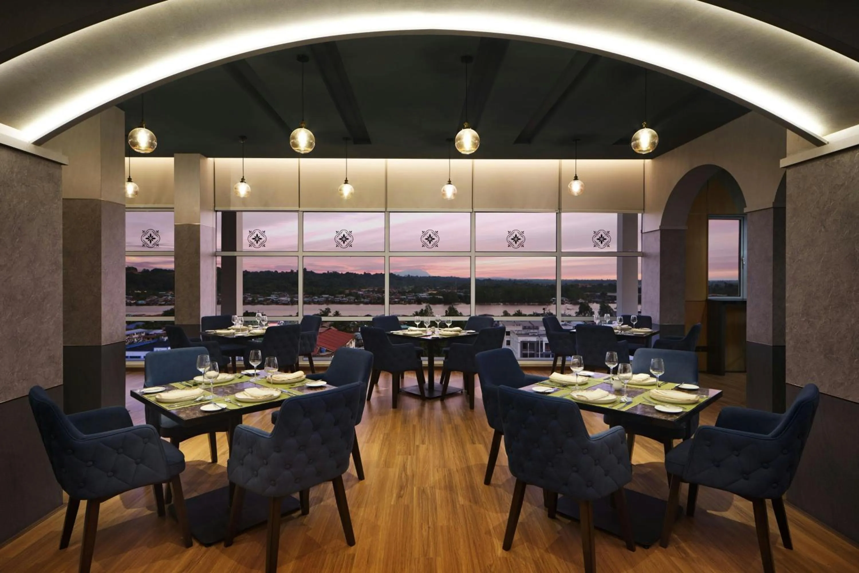 Restaurant/places to eat in Fairfield by Marriott Bintulu Paragon