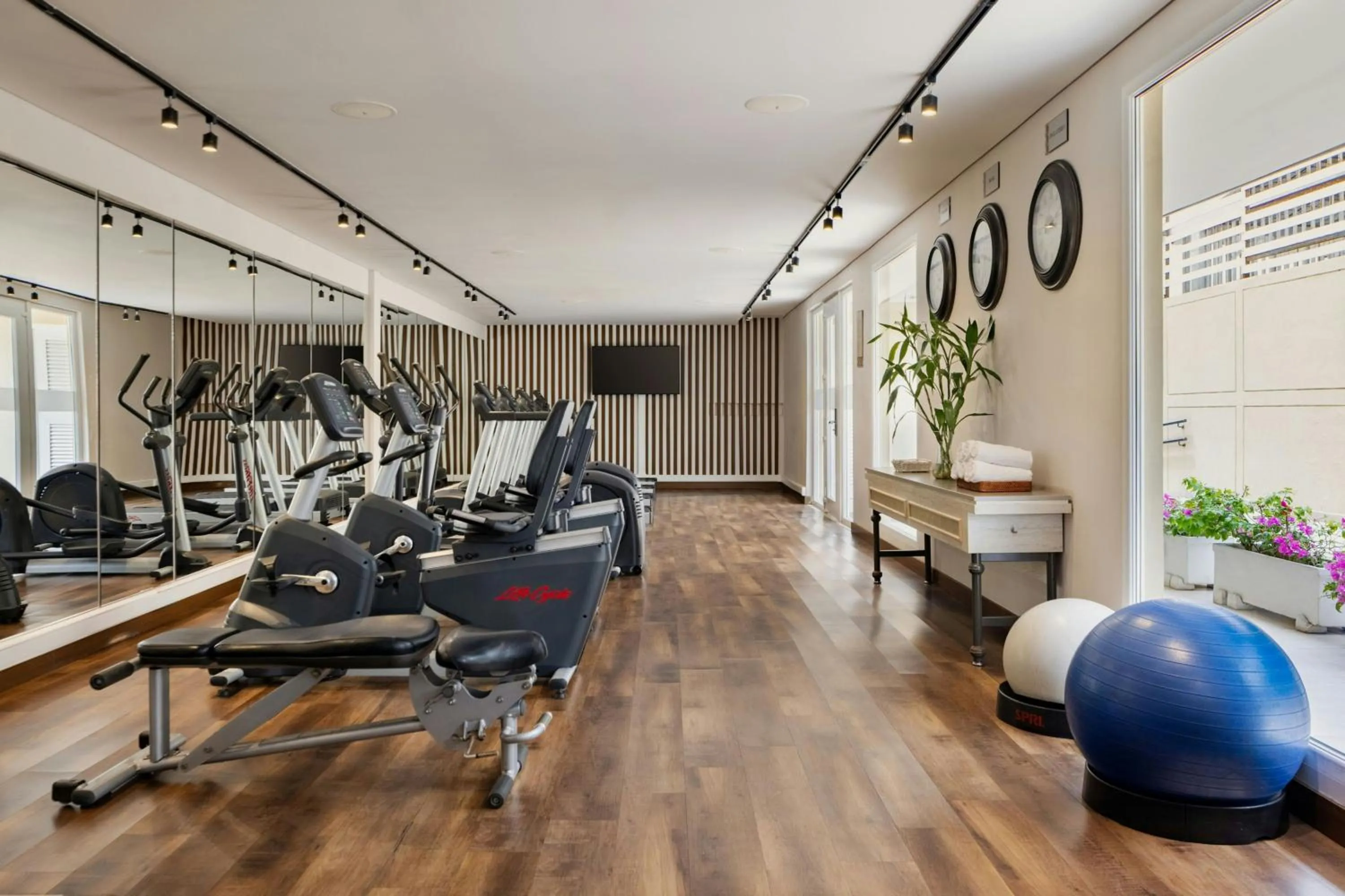 Fitness centre/facilities in Ermita Cartagena, a Tribute Portfolio Hotel