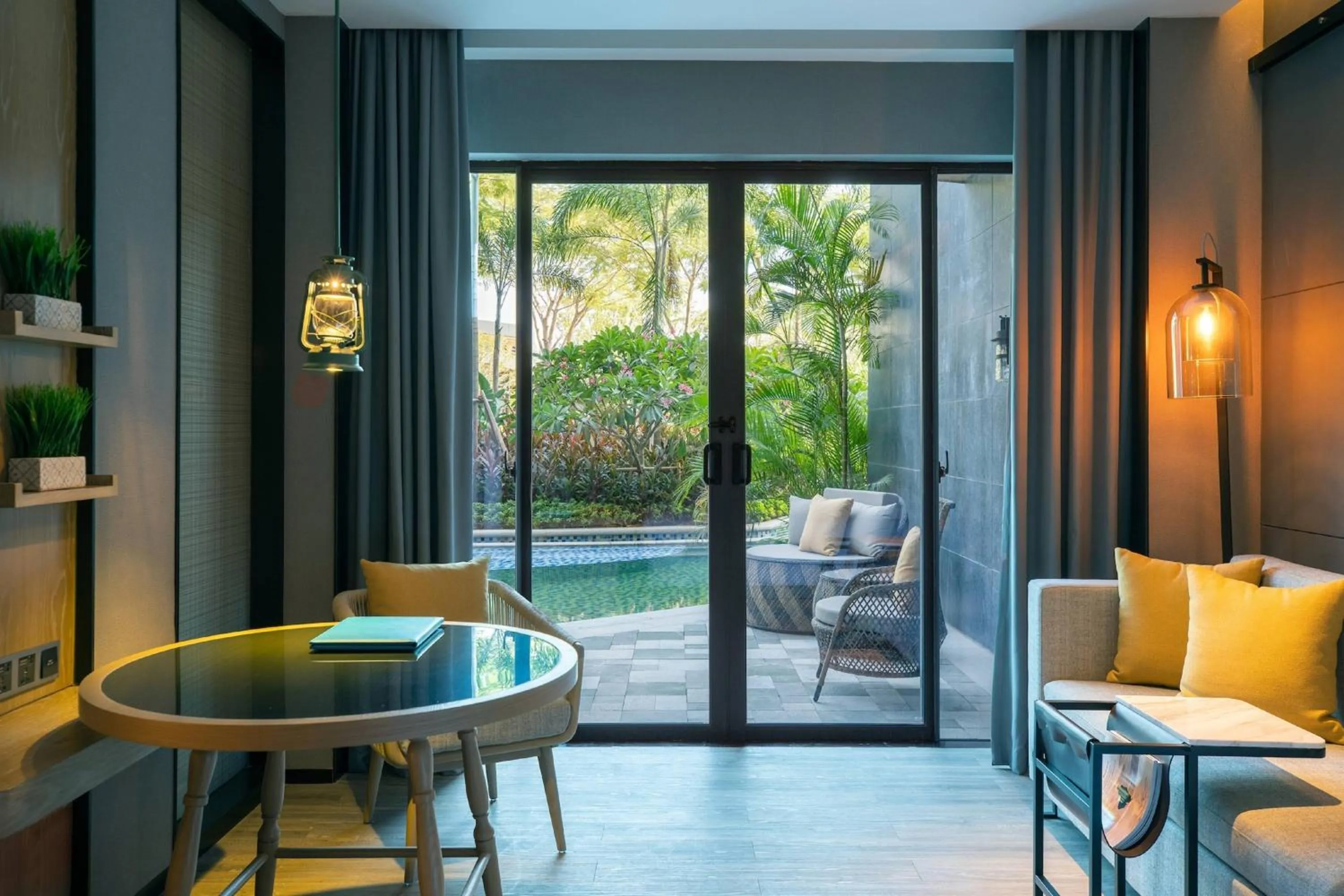 Swimming pool in Renaissance Xiamen Hotel