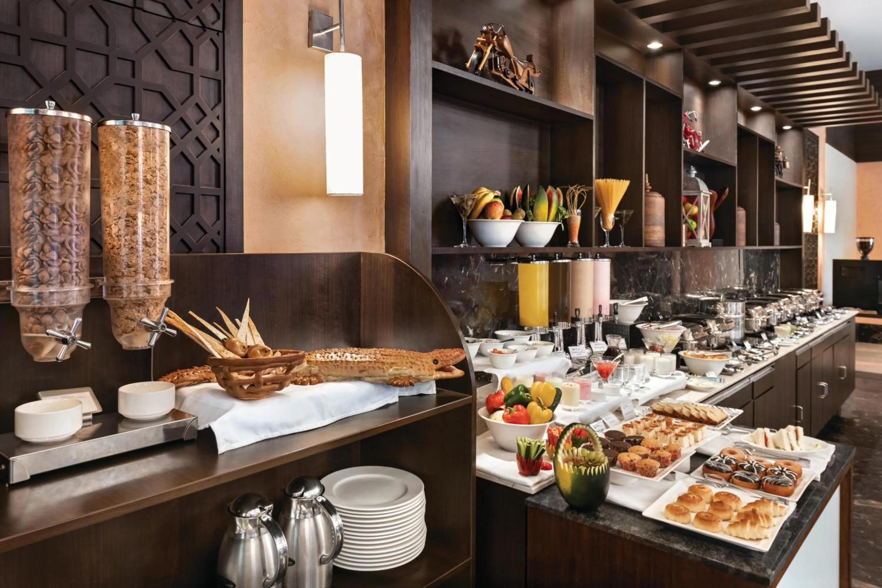 Food and drinks in Ramada Encore by Wyndham Statue of Unity