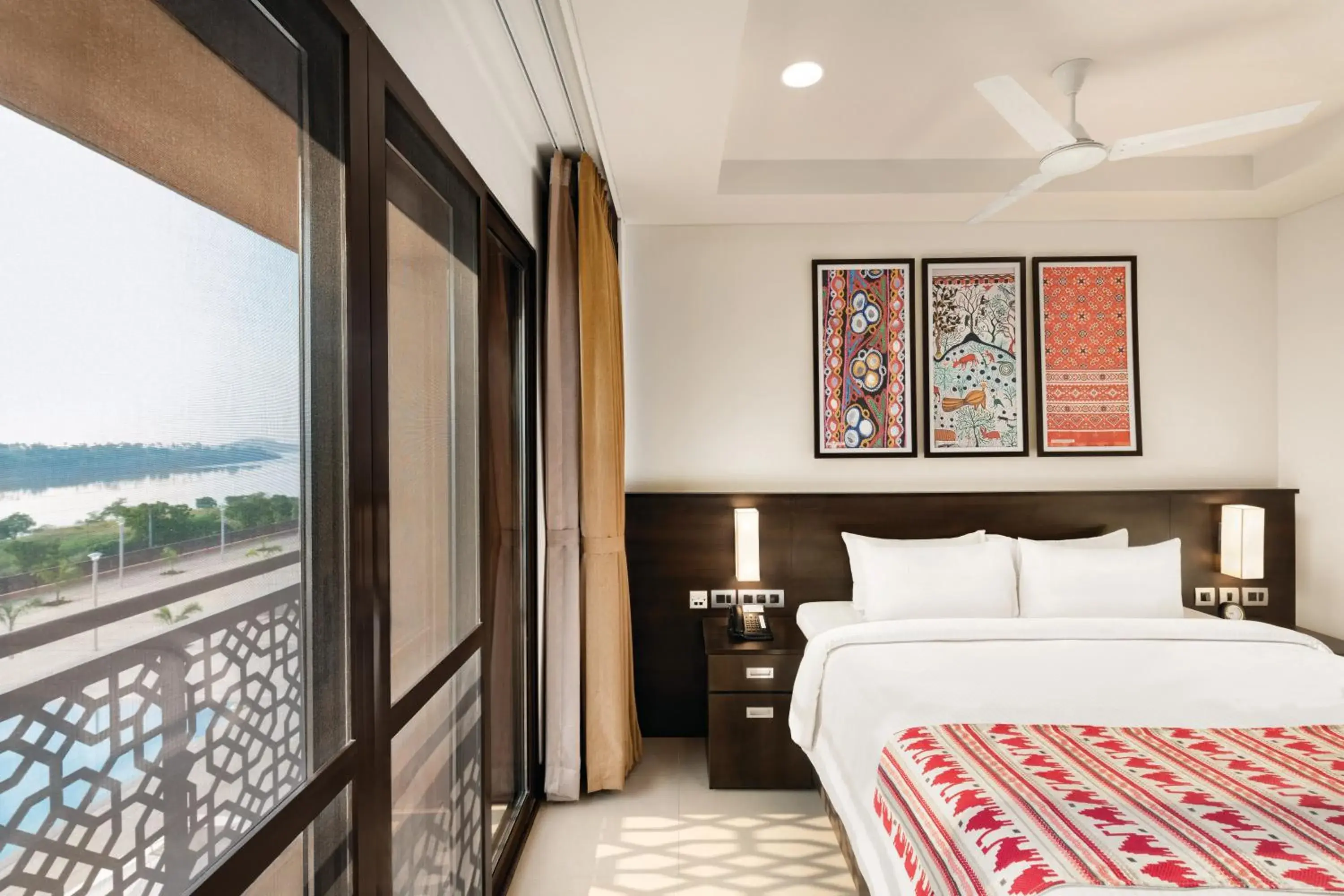 1 King Bed, Superior Room, River View, Non-Smoking in Ramada Encore by Wyndham Statue of Unity 1 King Bed, Superior Room, River View, Non-Smoking in Ramada Encore by Wyndham Statue of Unity