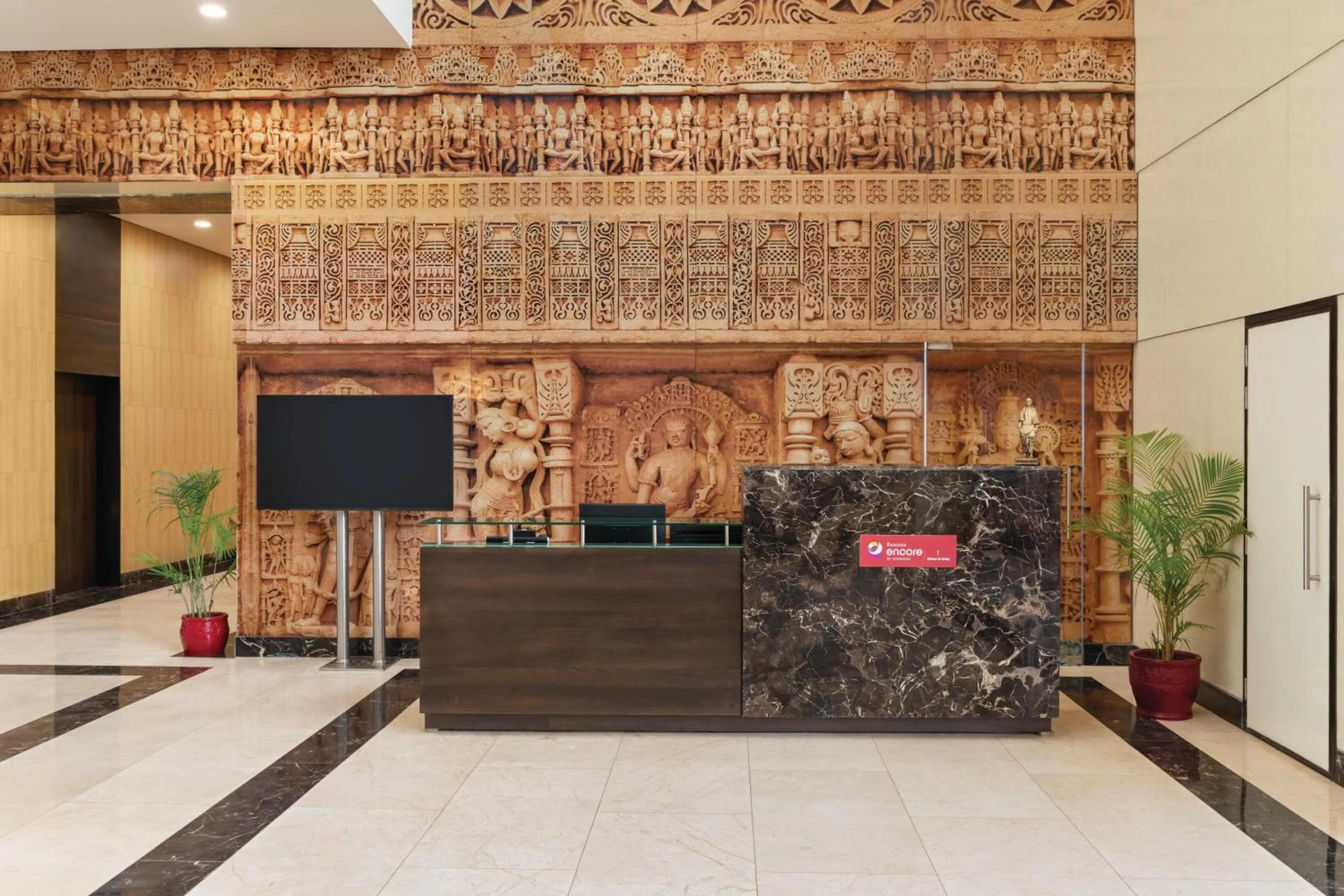 Lobby or reception in Ramada Encore by Wyndham Statue of Unity