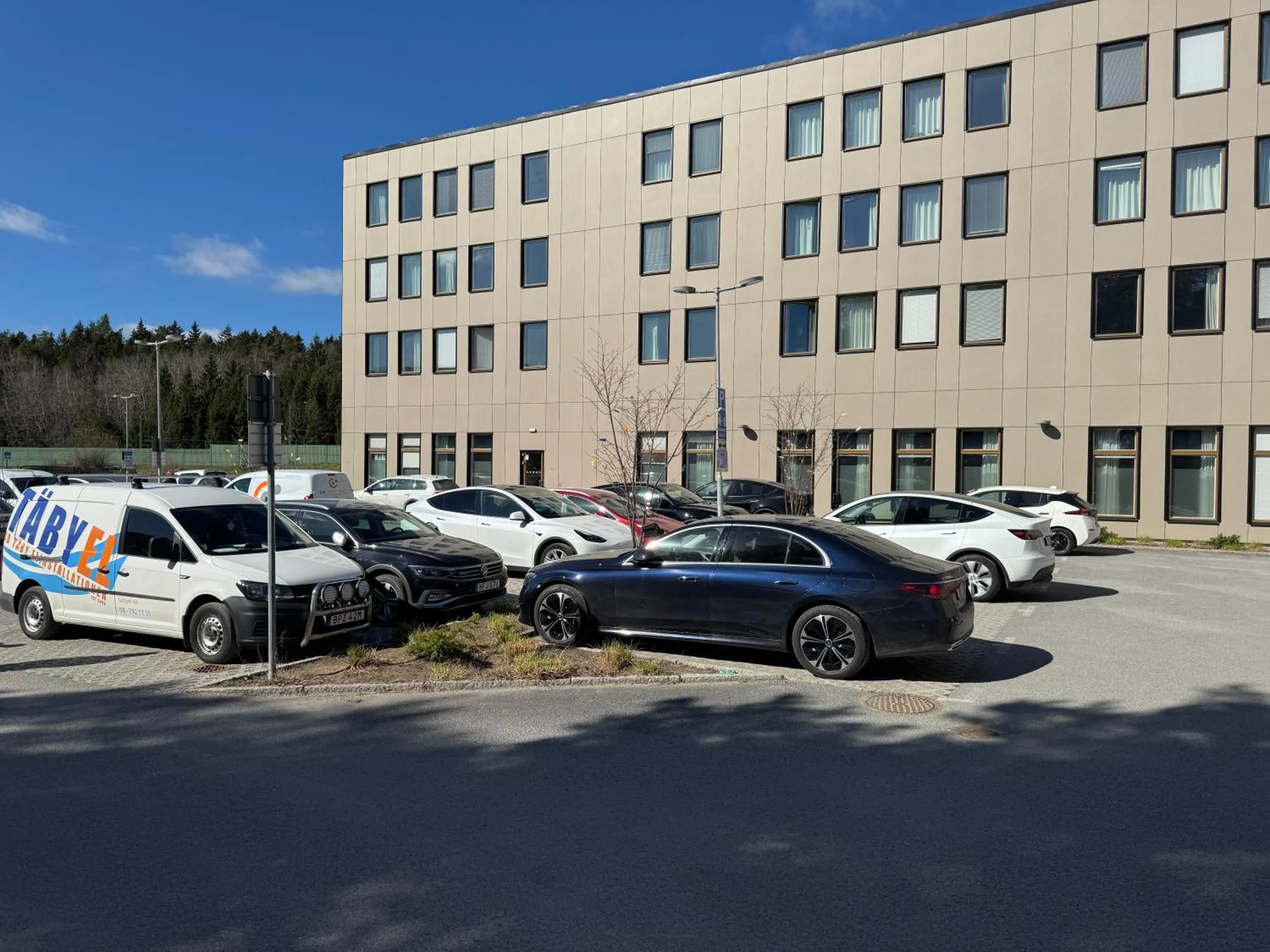 Parking in Part-Time Home Täby