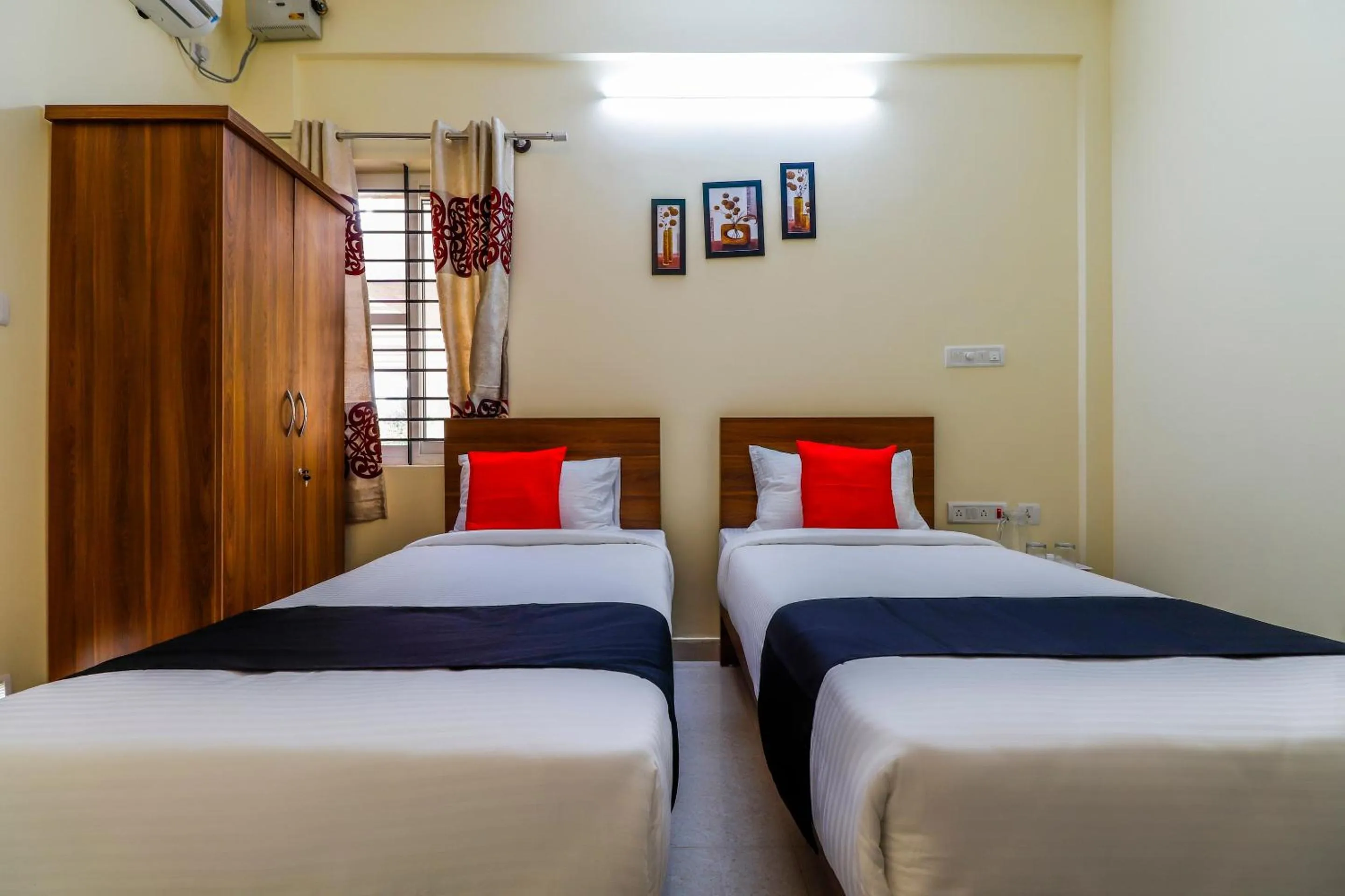 Bedroom, Bed in Capital O SLN Residency