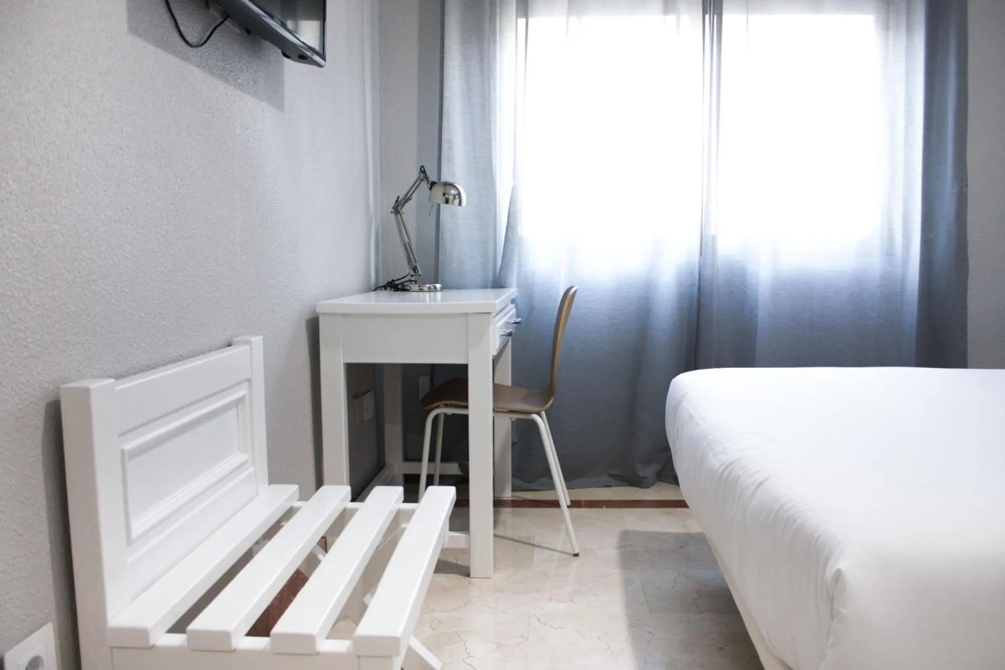 Bedroom, Bed in Hotel Castilla Torrijos