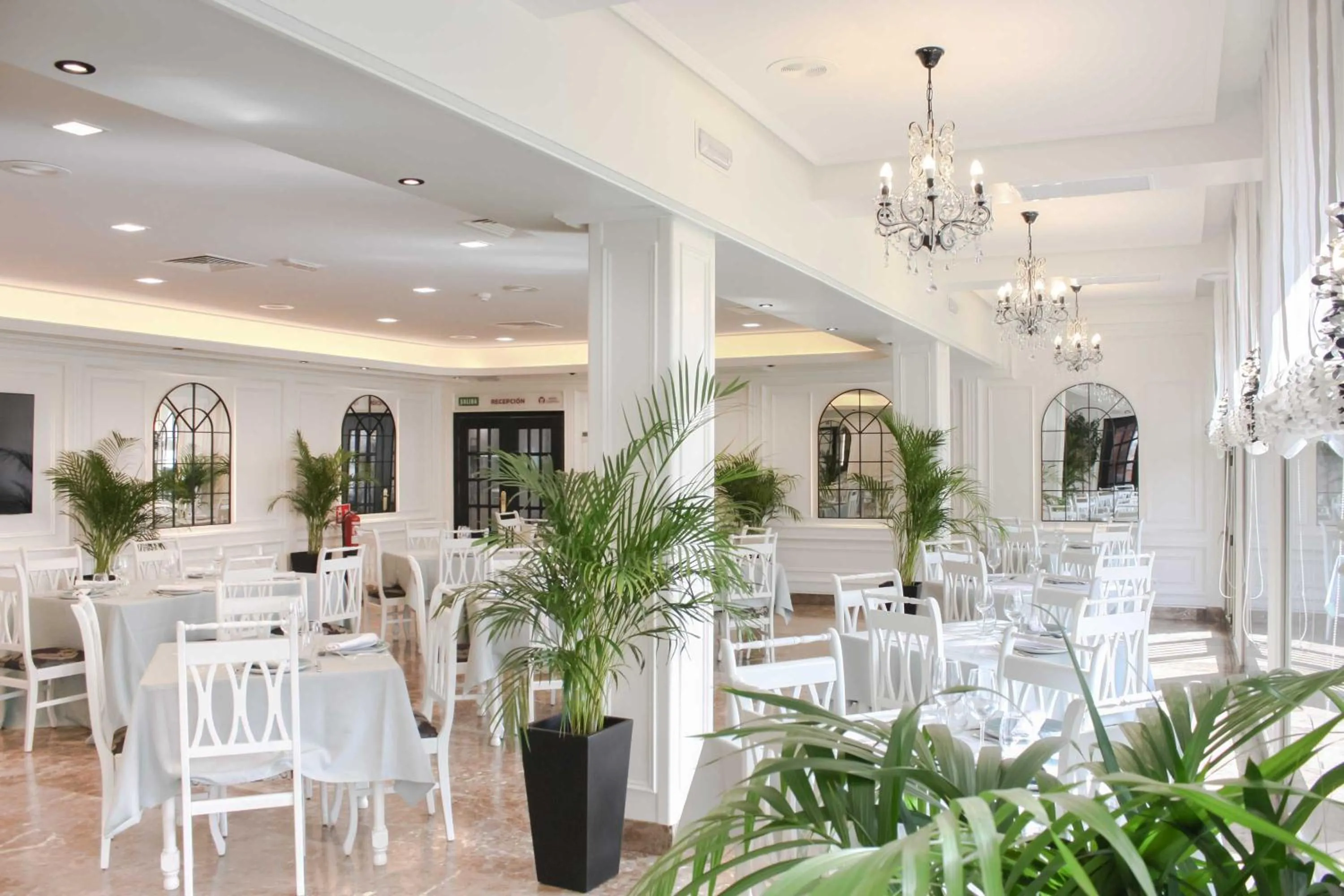 Restaurant/places to eat in Hotel Castilla Torrijos