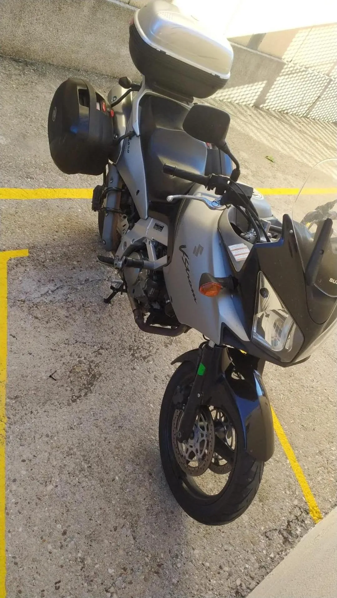 Parking in Hotel Castilla Torrijos