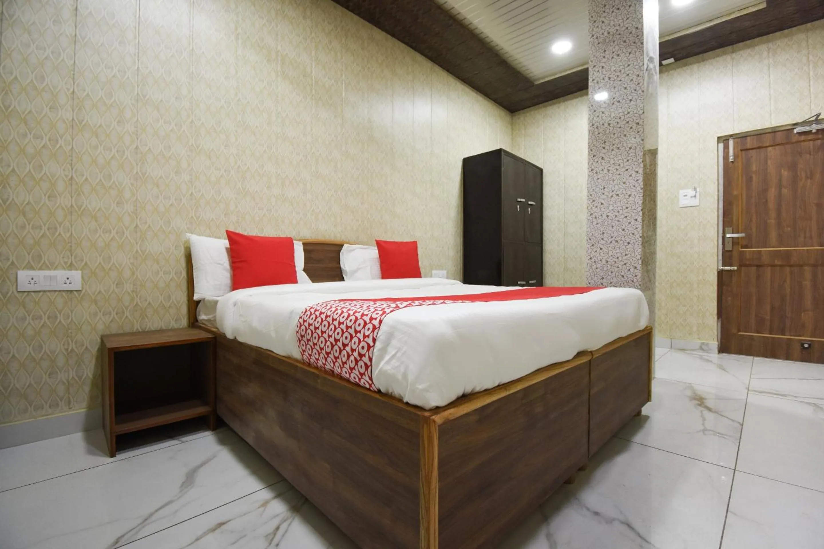 Bedroom, Bed in Hotel O New Delhi