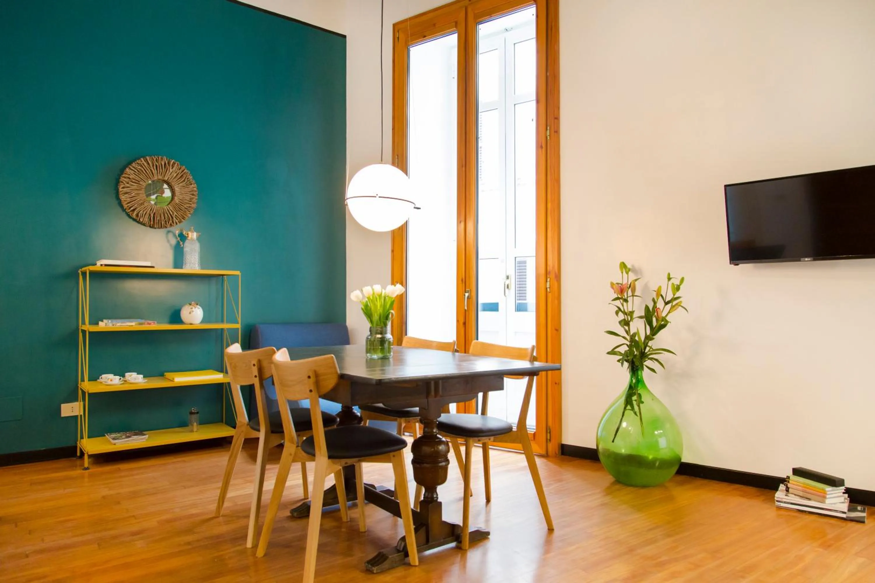 TrastevereHome - Central Monserrato House Balcony