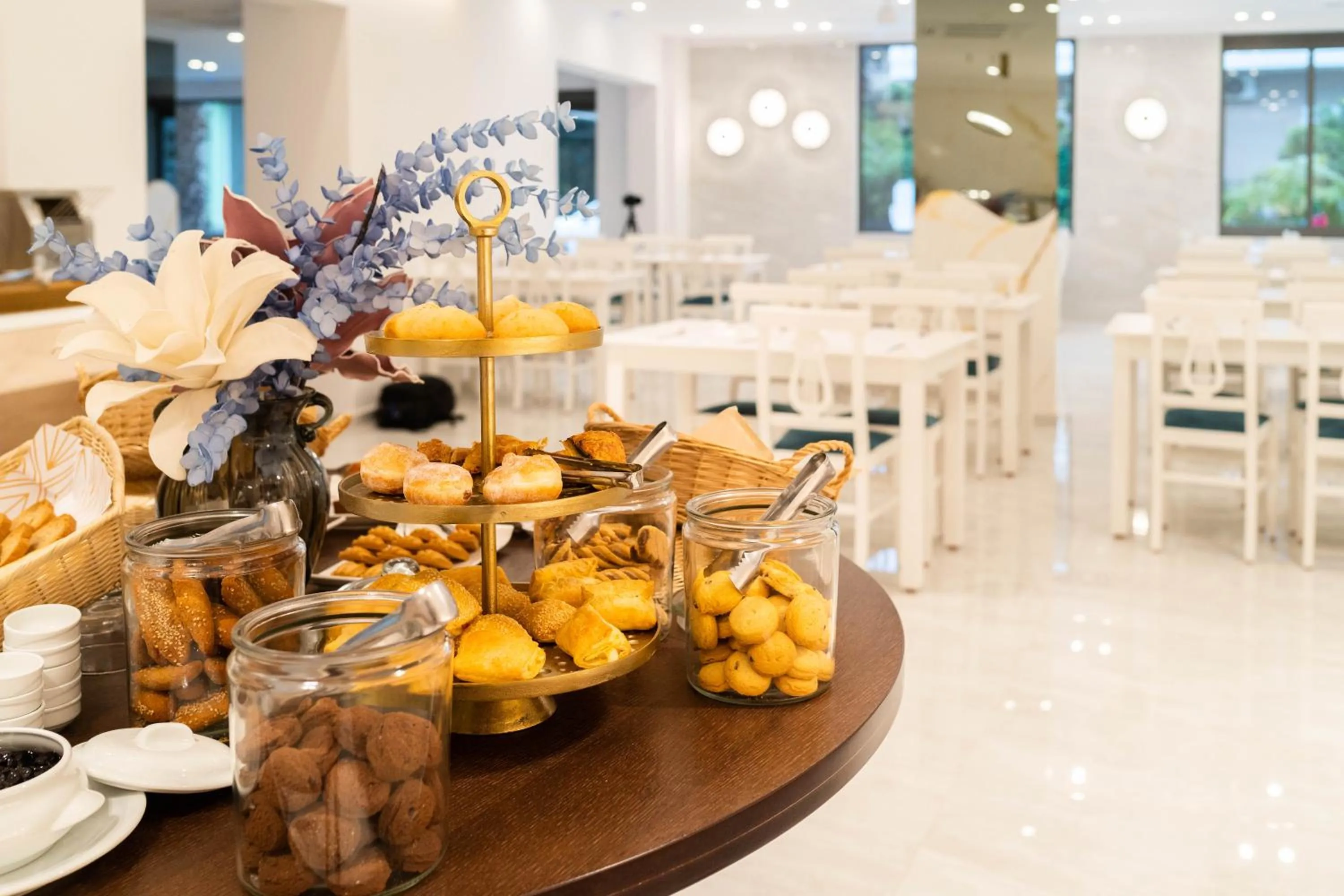 Breakfast in Summer Dream