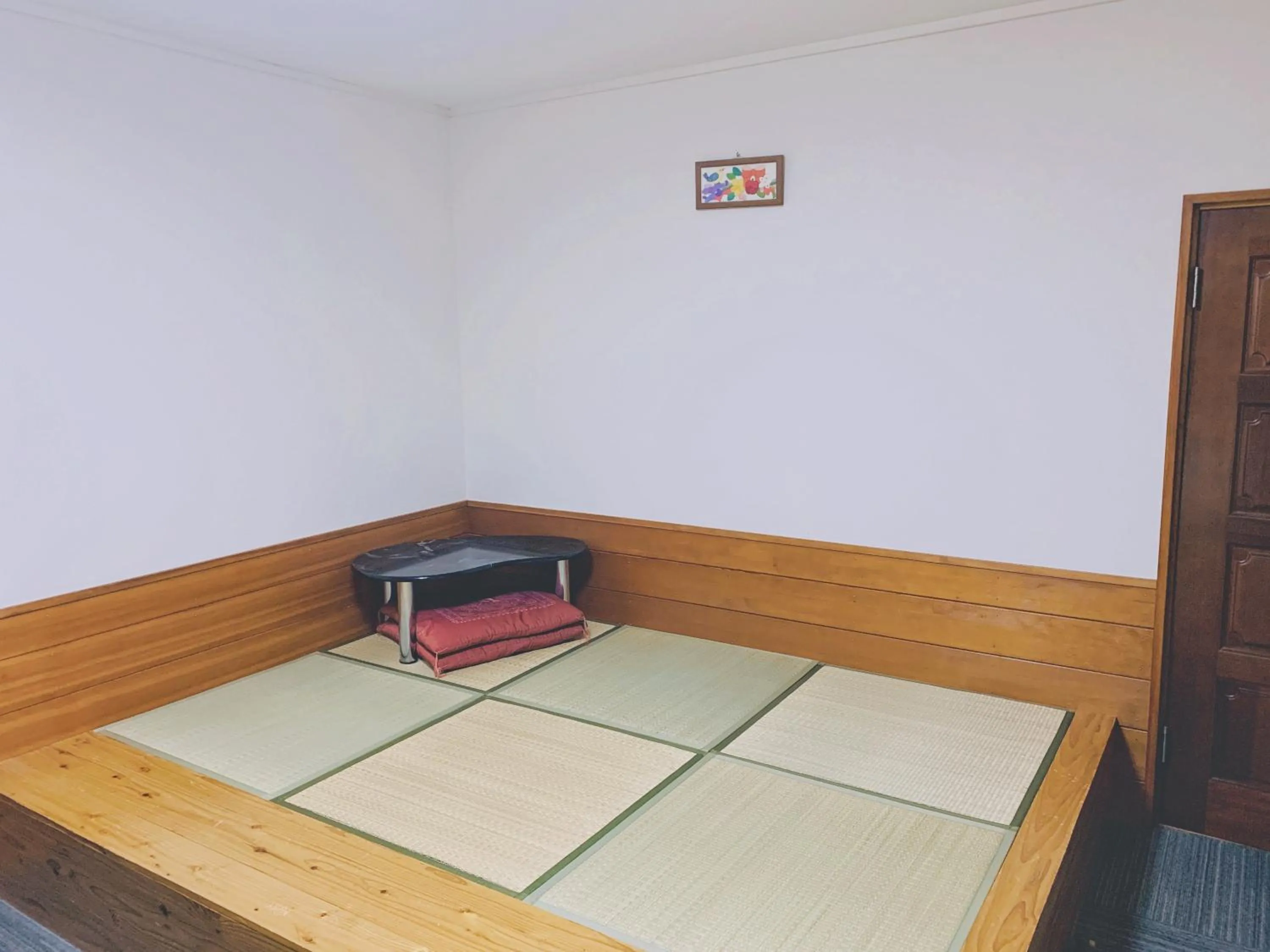 Bedroom, Bed in Snow Elephant