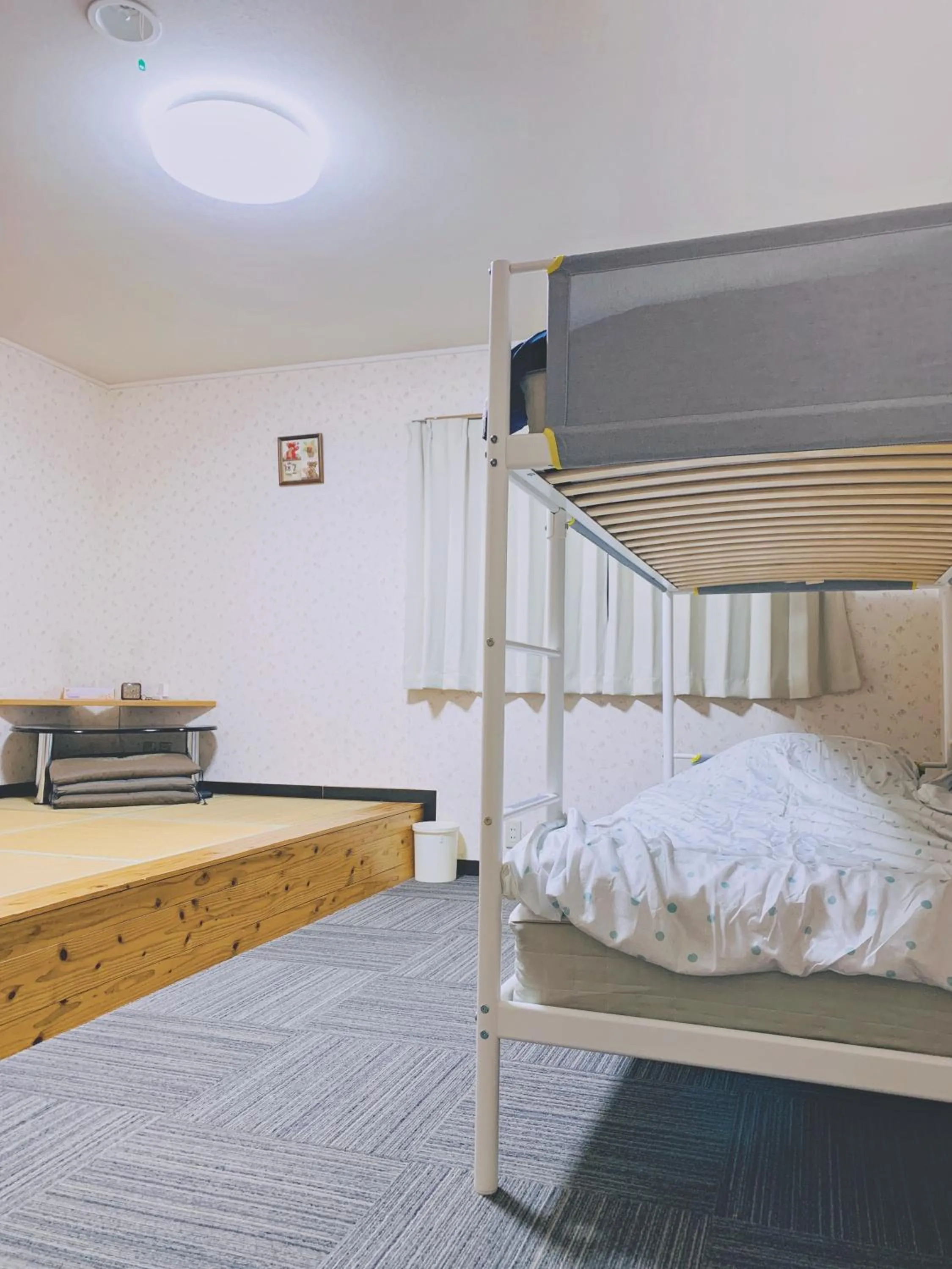 Bedroom, Bed in Snow Elephant