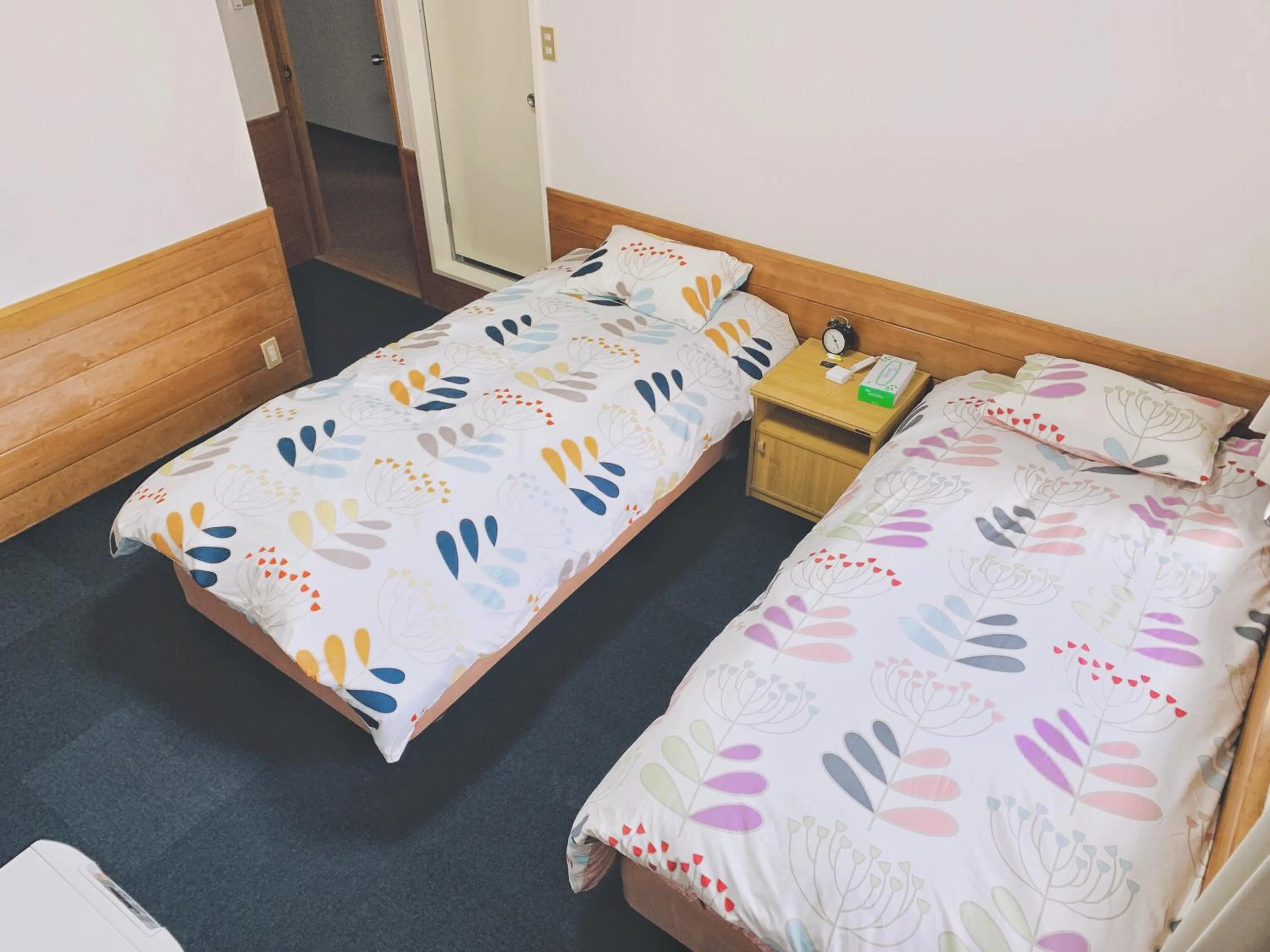 Bedroom, Bed in Snow Elephant