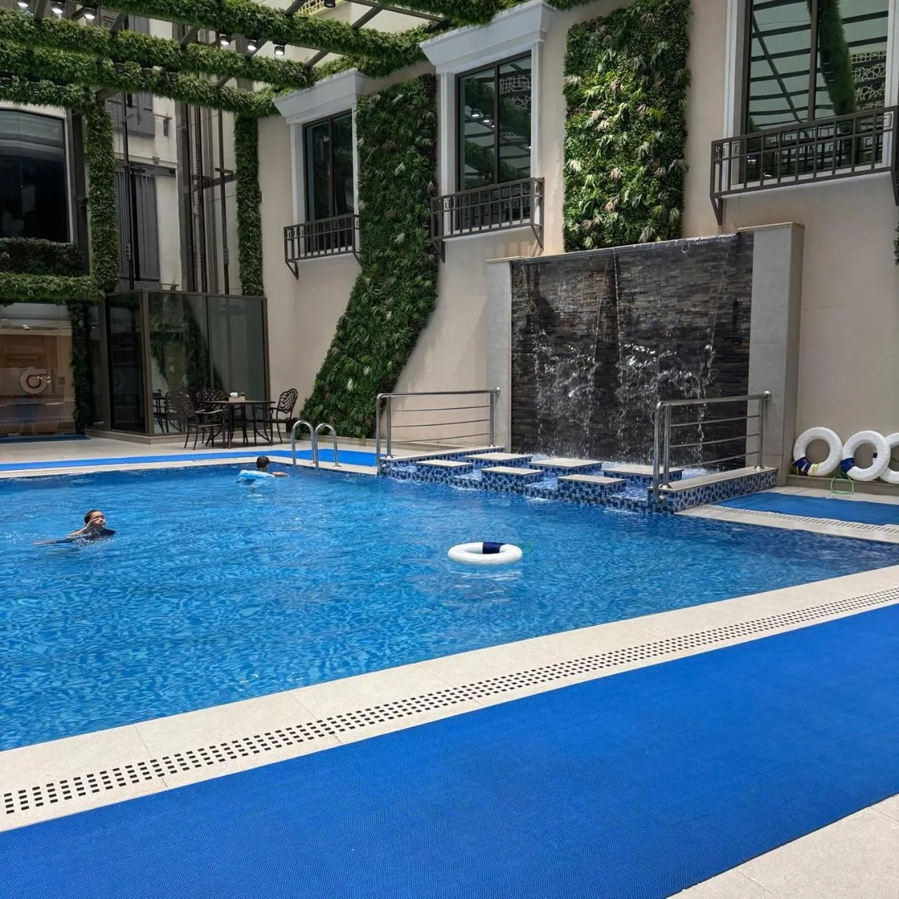 Swimming pool in Midan Hotel & Suites Al Aziziya