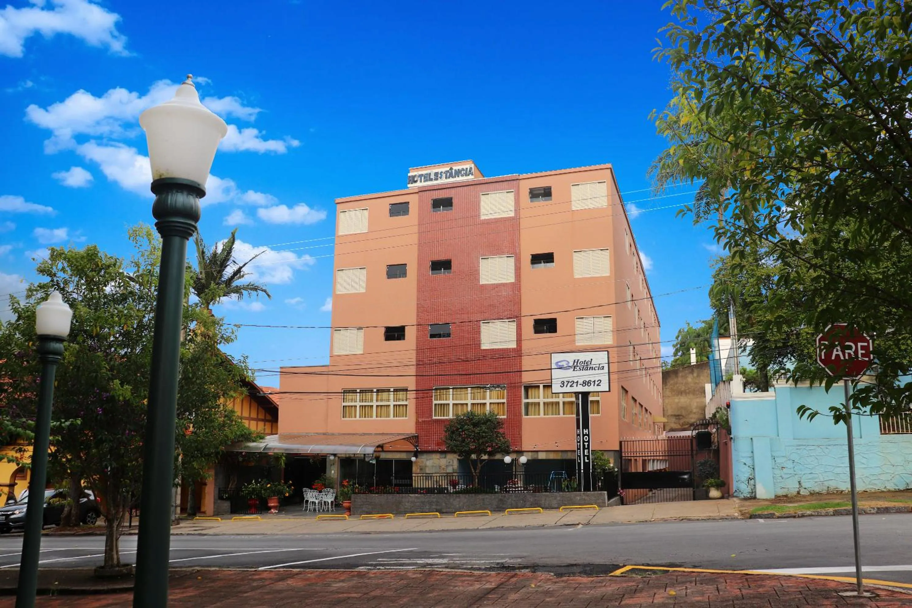 Facade/entrance in Hotel Estância