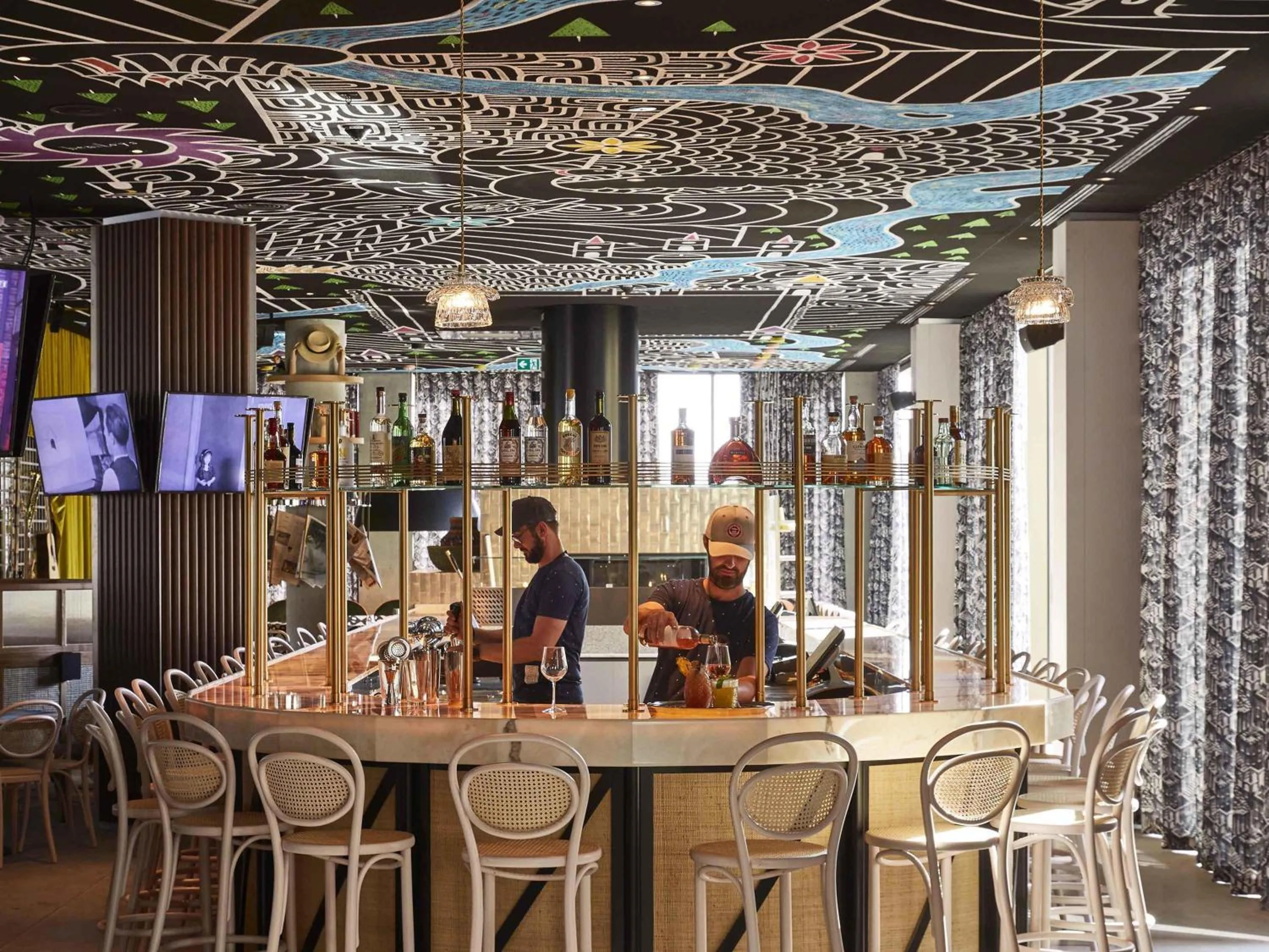 Lounge or bar in Mama Shelter Luxembourg