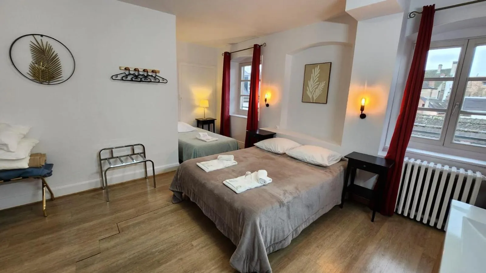 Bed in Hôtel Patricia - Strasbourg Hyper Centre