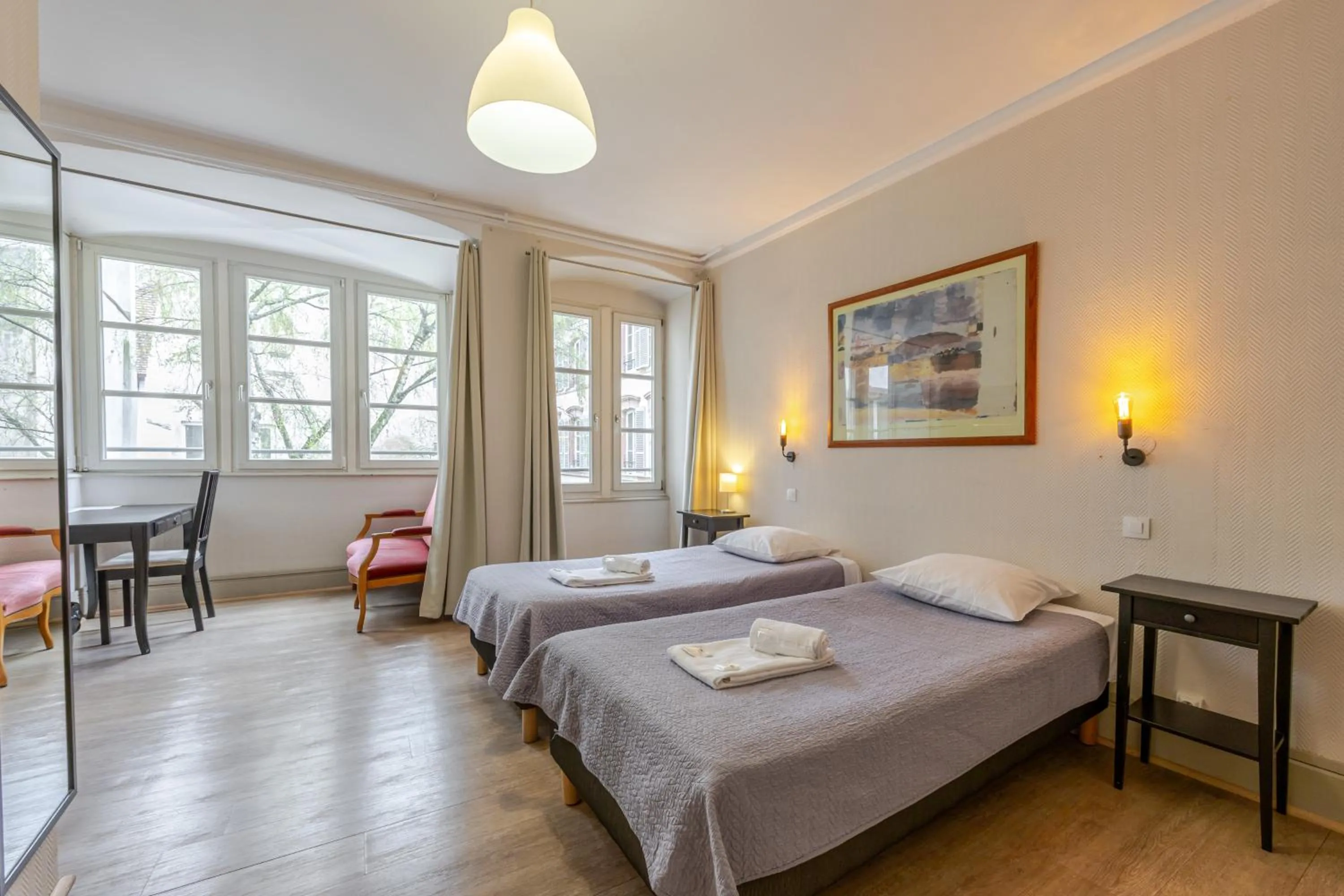 Bed in Hôtel Patricia - Strasbourg Hyper Centre