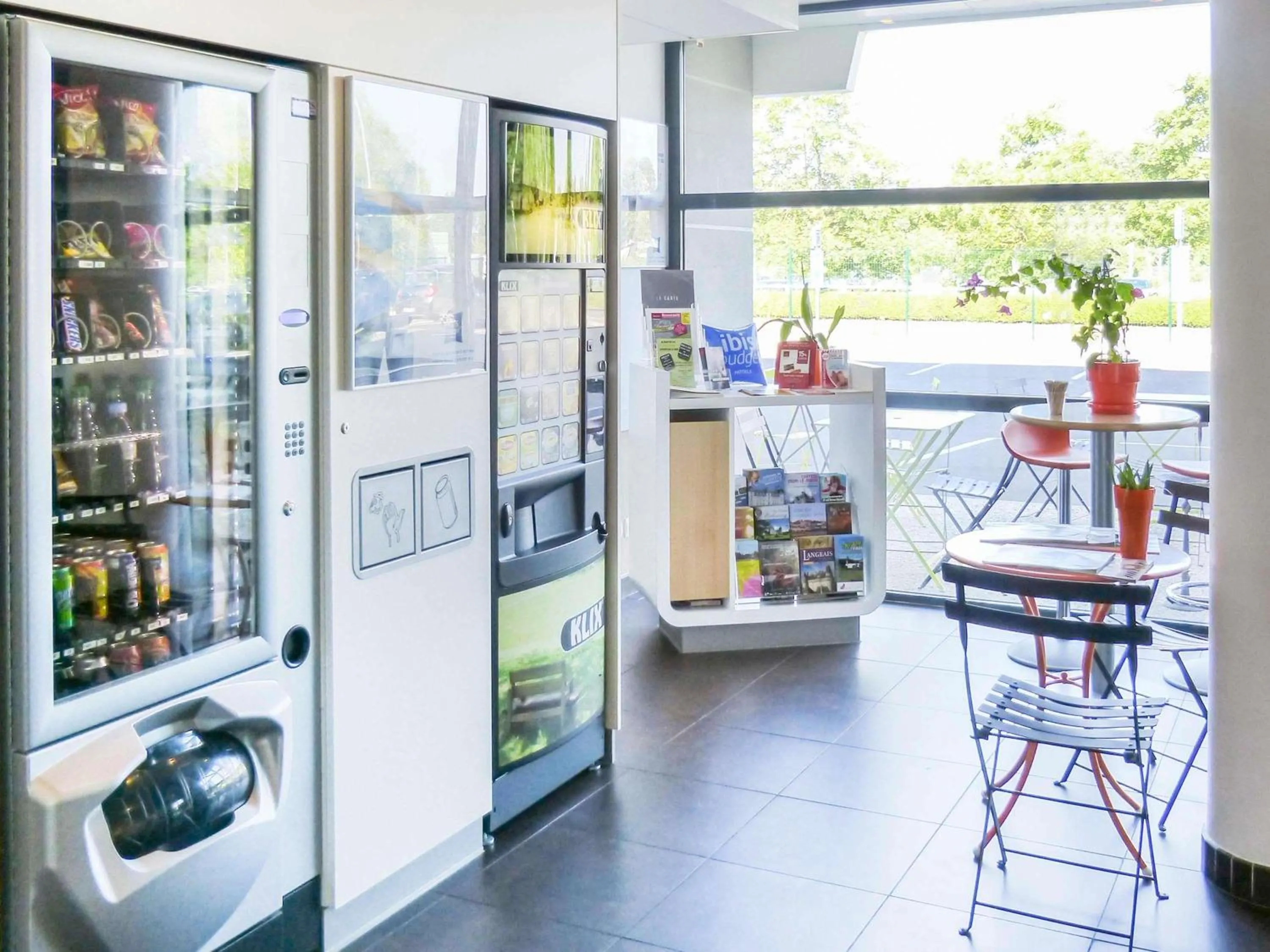 Property building in ibis budget Tours Nord