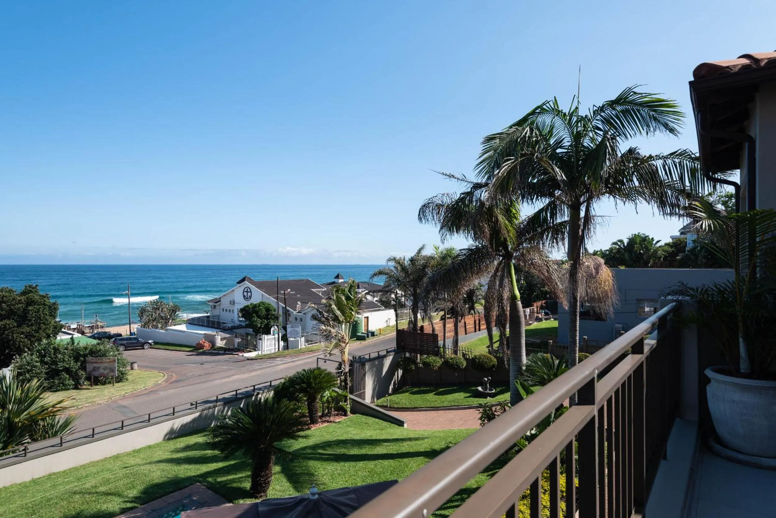 Shangri-La 6 Bedroom Ballito Beachfront KBW1