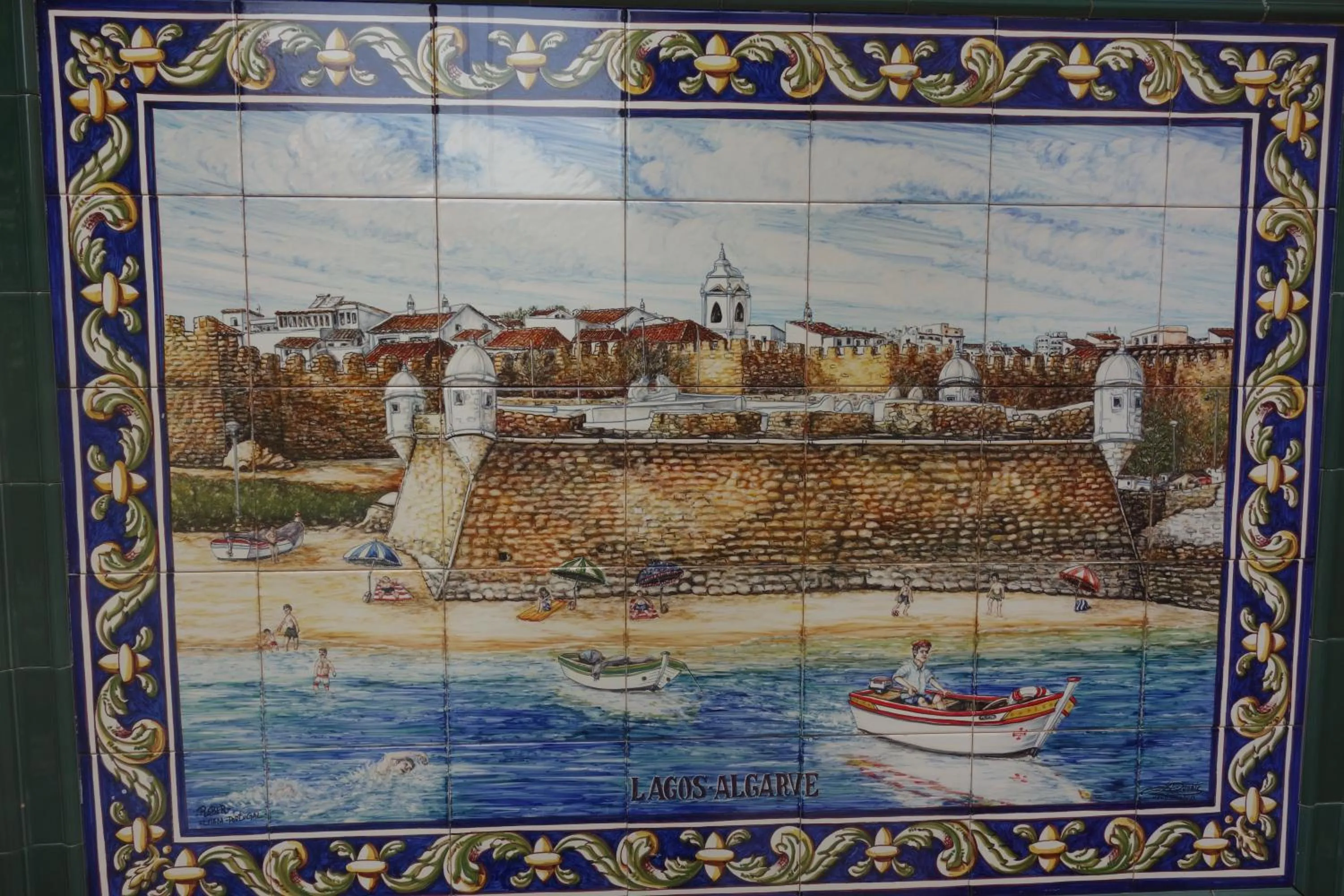 Decorative detail in Vila Atlântida
