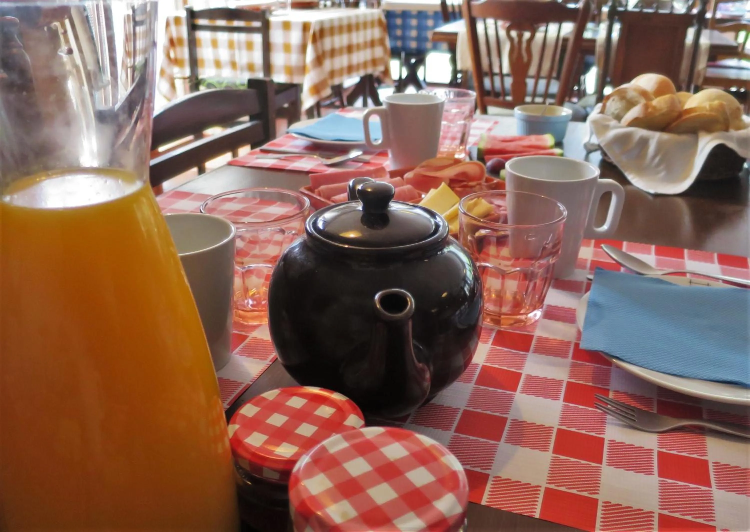 Continental breakfast in Quintinha D`Arga