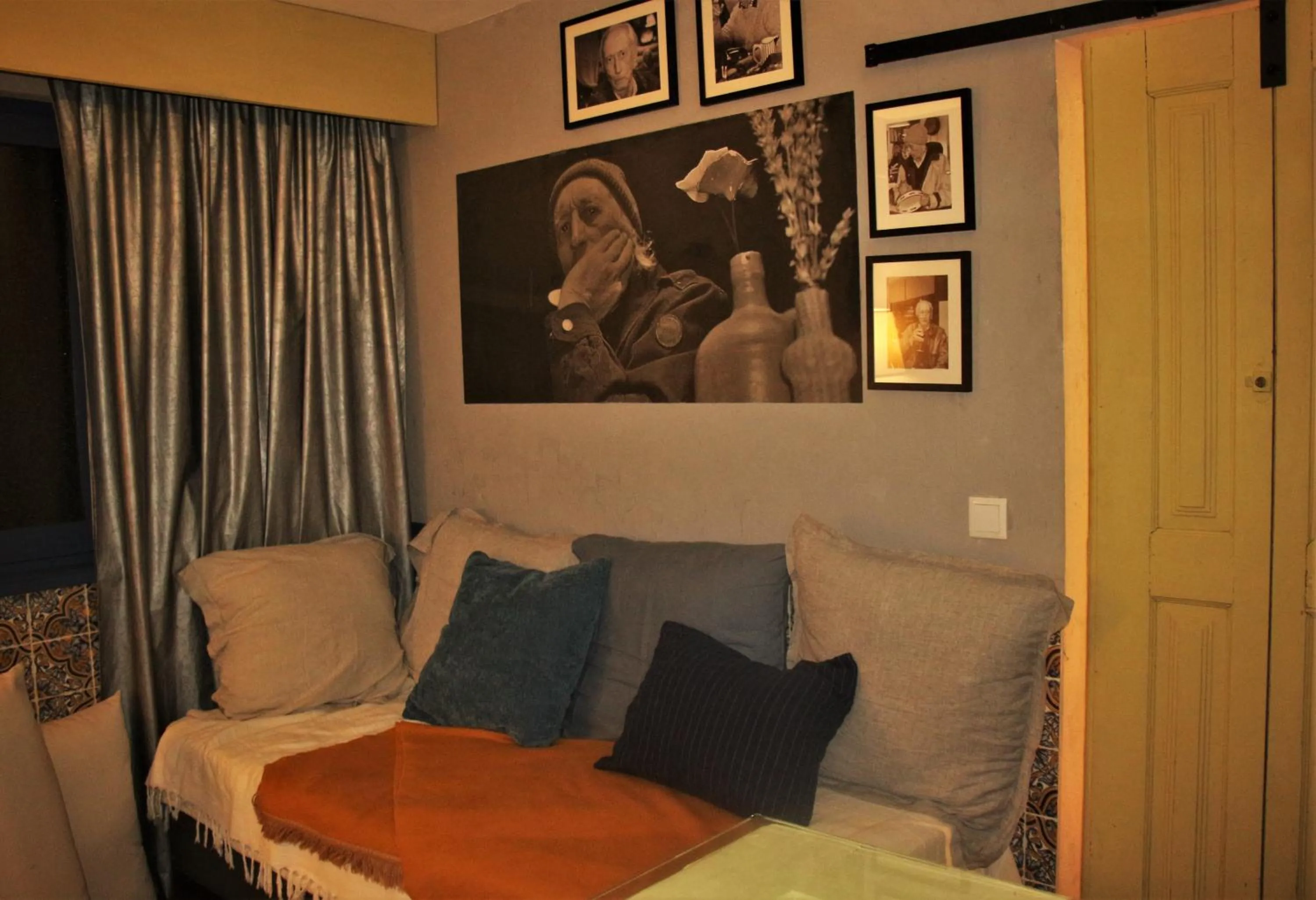 Living room, Bed in Quintinha D`Arga