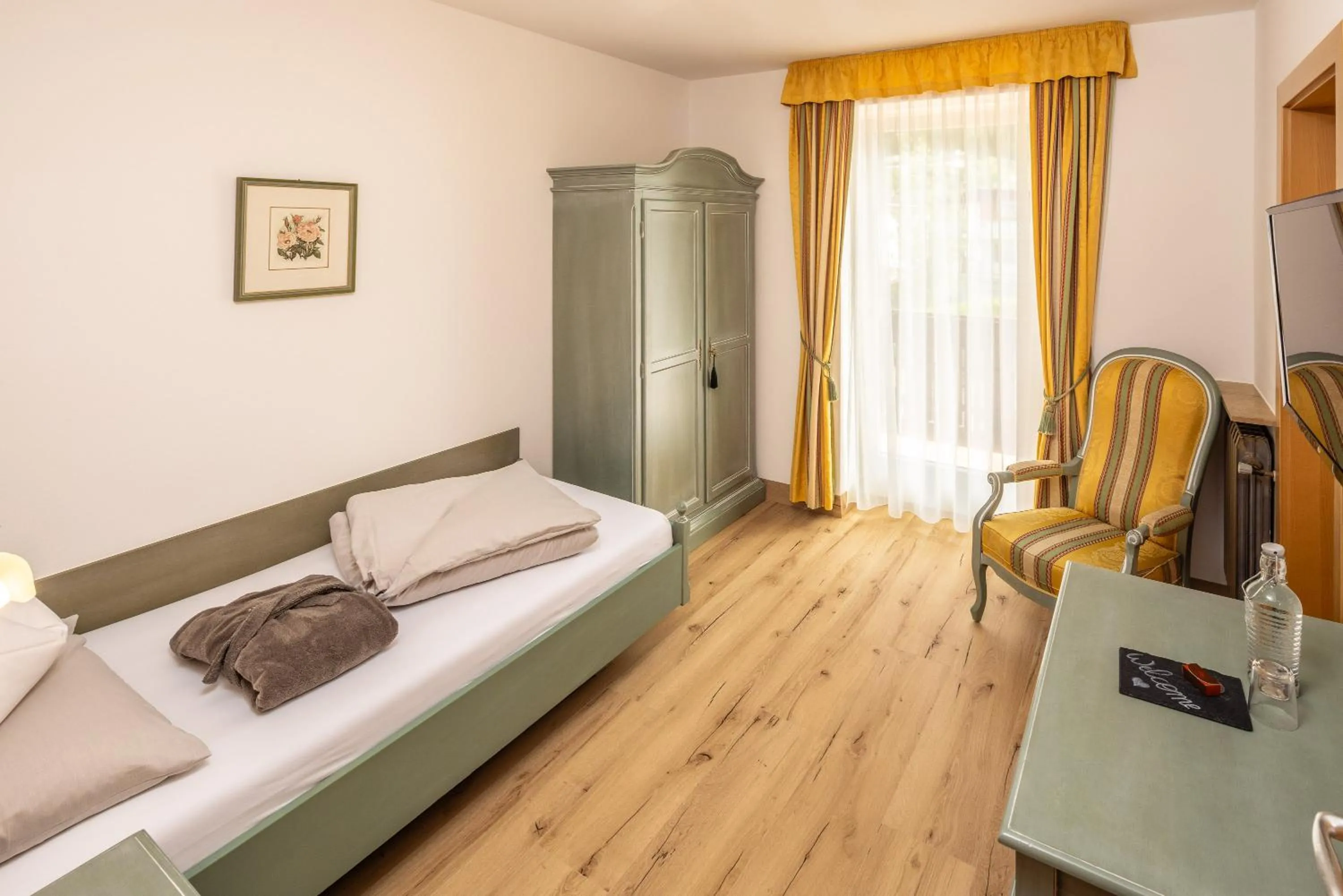 Photo of the whole room, Bed in Garni Zimmerhofer