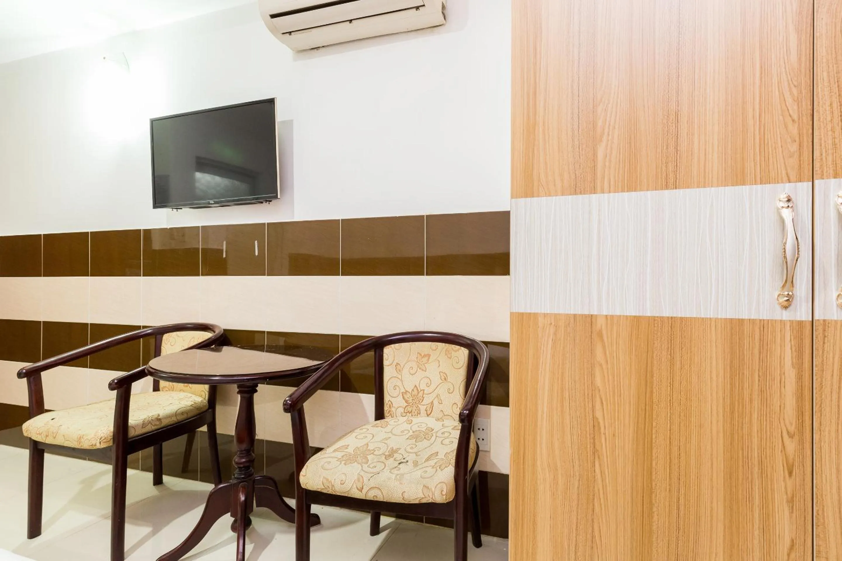 Living room in Lê Ngân Phùng Hotel 79 HOA SỮA PHƯỜNG 7 PHÚ NHUẬN