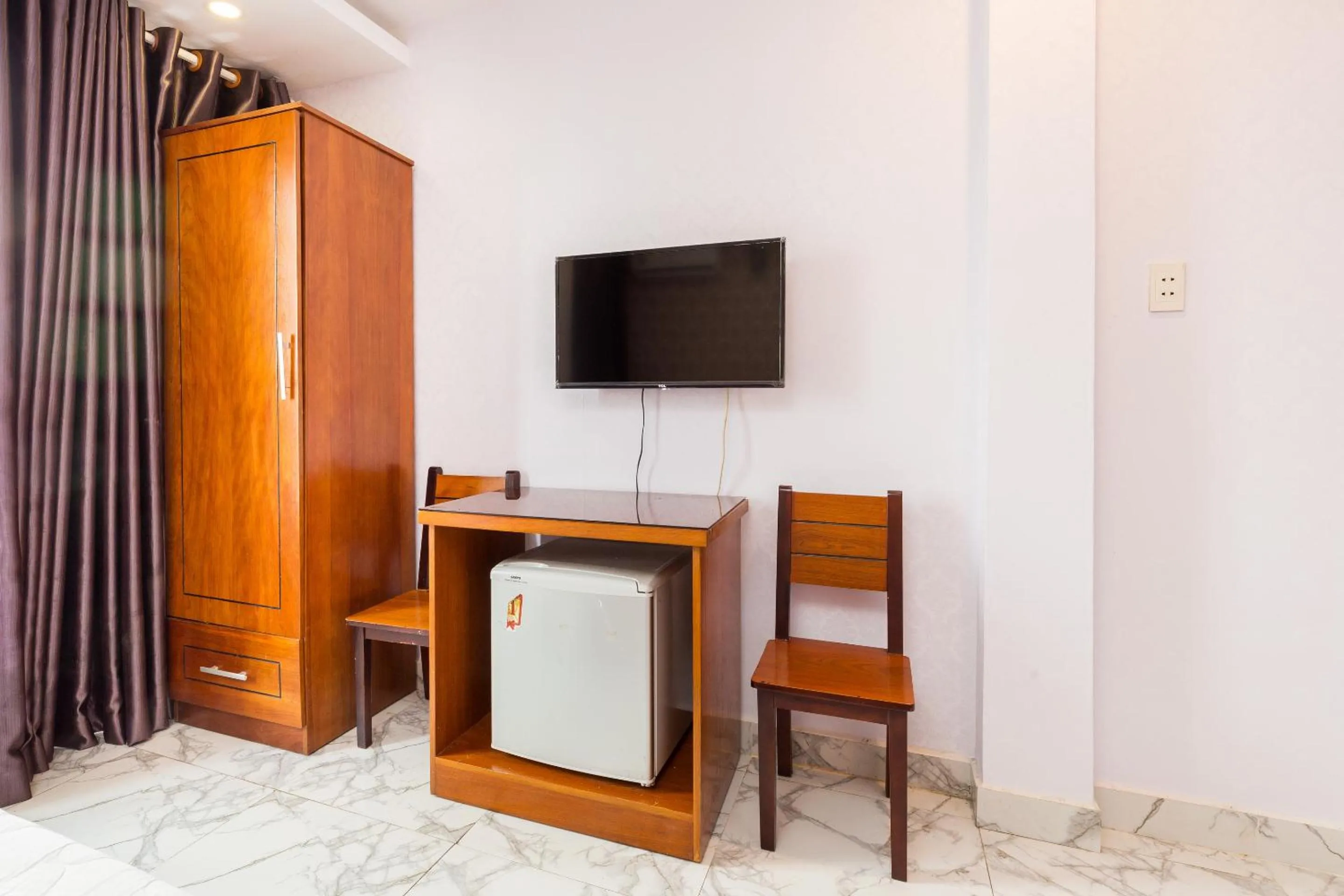 TV and multimedia in Lê Ngân Phùng Hotel 79 HOA SỮA PHƯỜNG 7 PHÚ NHUẬN