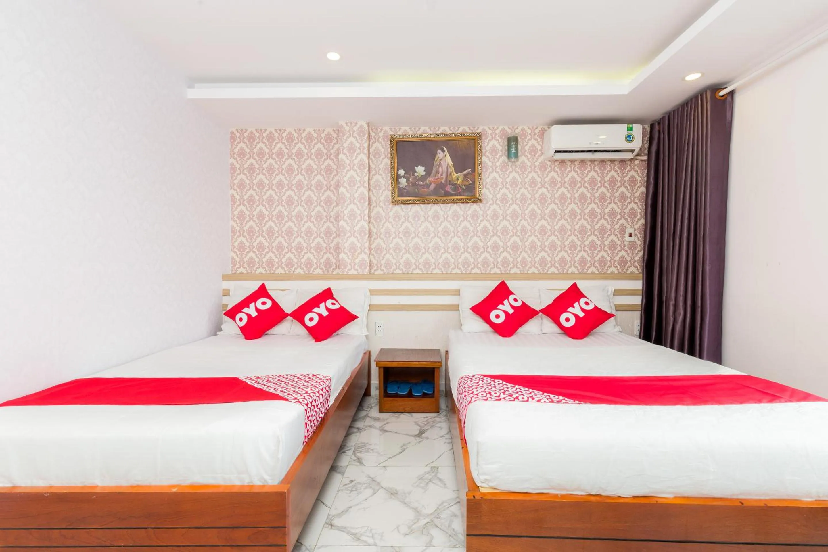 Photo of the whole room, Bed in Lê Ngân Phùng Hotel 79 HOA SỮA PHƯỜNG 7 PHÚ NHUẬN