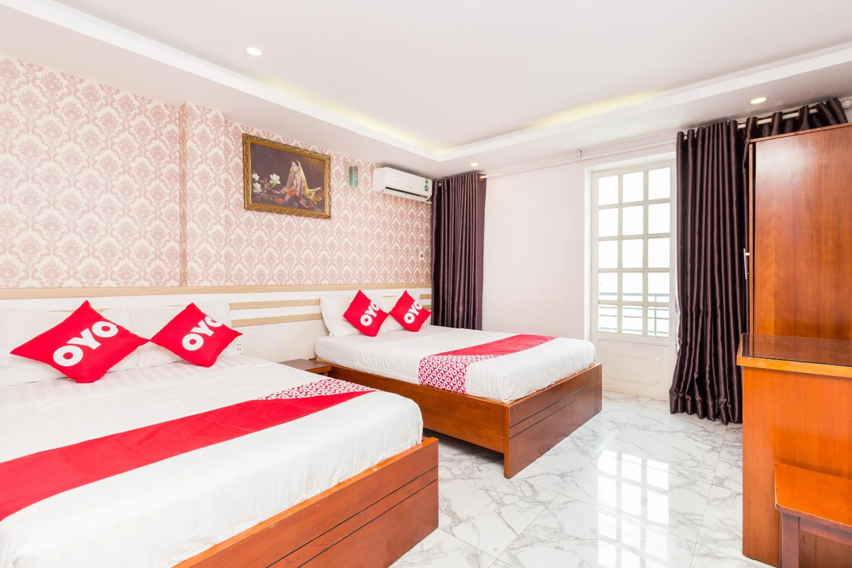 Photo of the whole room, Bed in Lê Ngân Phùng Hotel 79 HOA SỮA PHƯỜNG 7 PHÚ NHUẬN