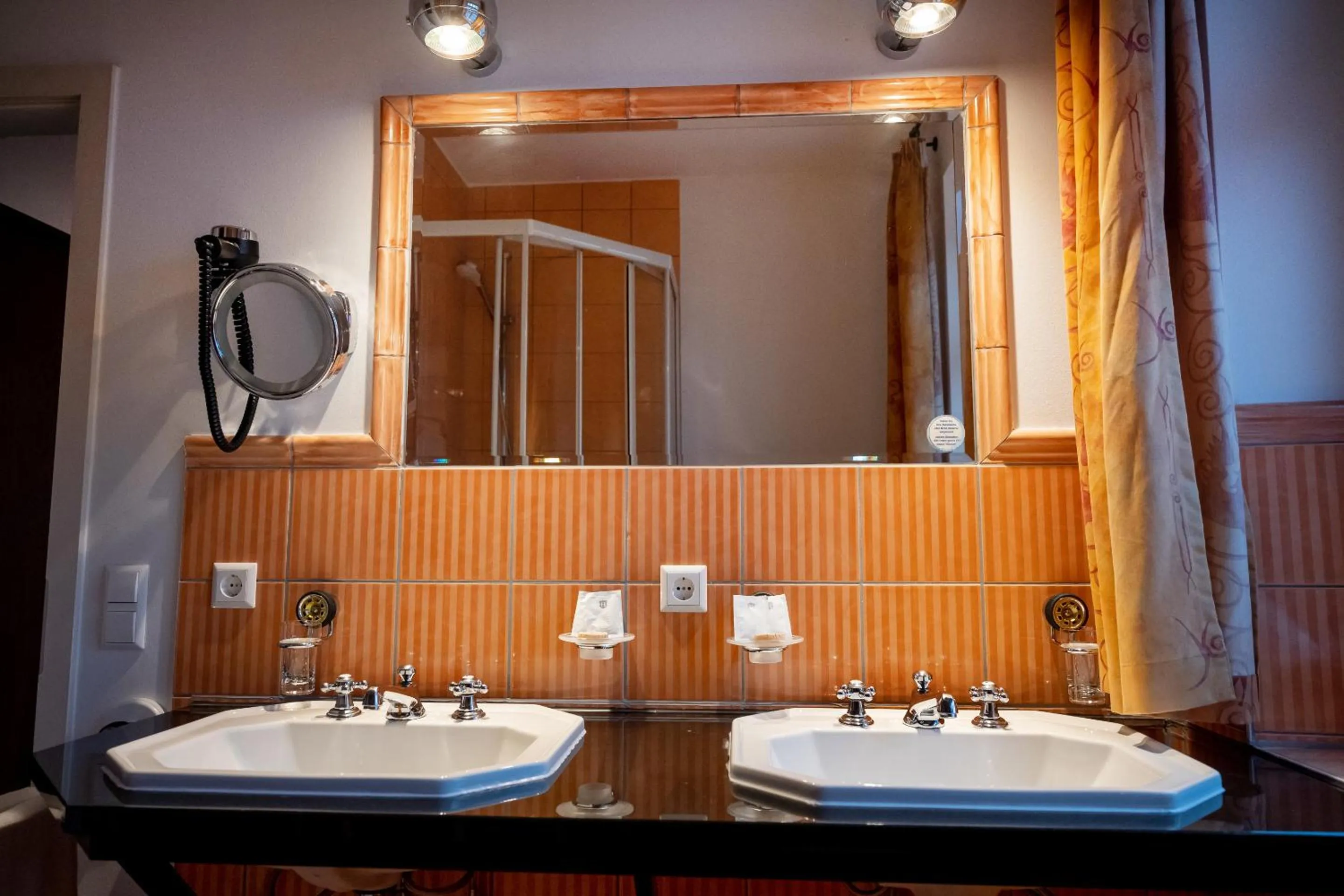 Bathroom in Motorworld Inn