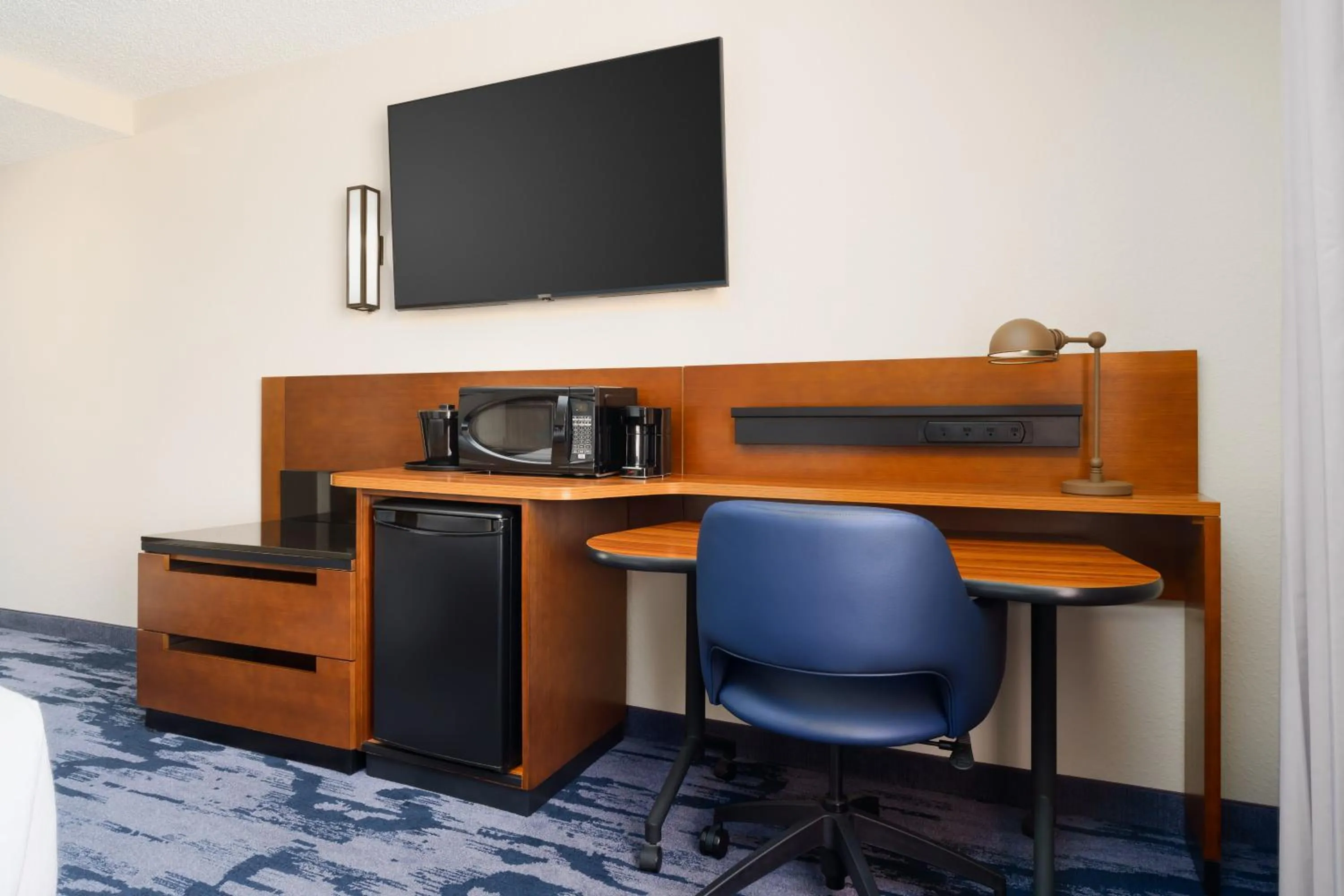 TV and multimedia in Fairfield Inn & Suites Boca Raton