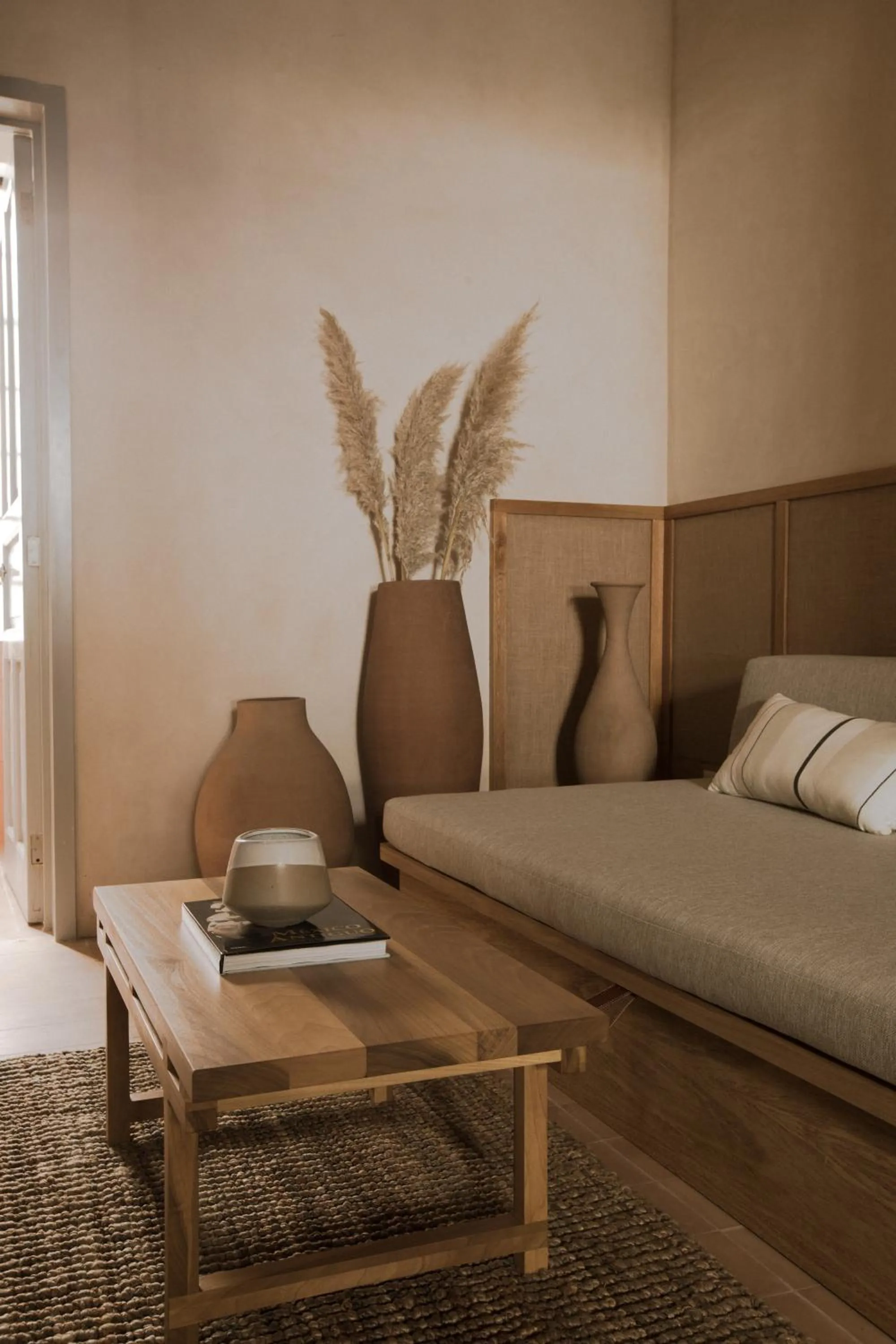 Living room, Bed in Casa Montore by Barrio Mexico