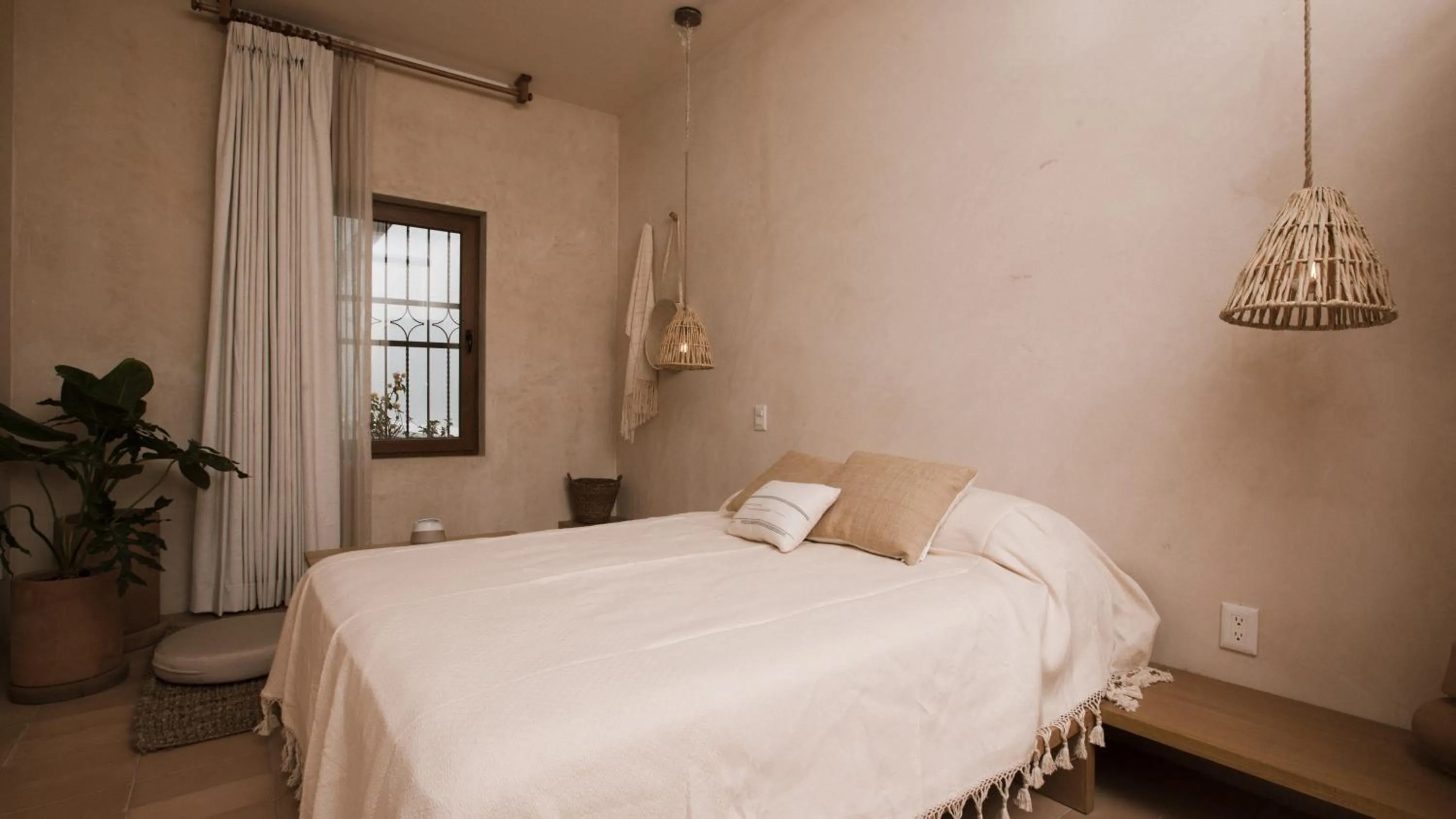 Bedroom, Bed in Casa Montore by Barrio Mexico