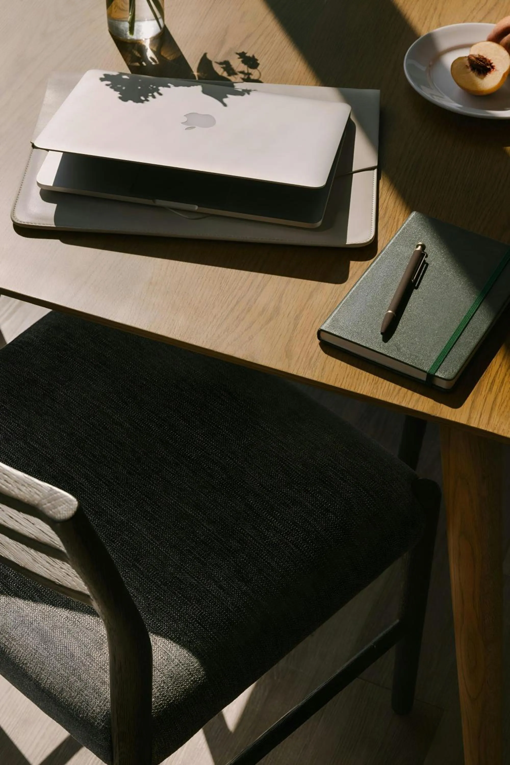 Photo of the whole room in Sonder by Marriott Bonvoy South Wabash Apartments South Loop