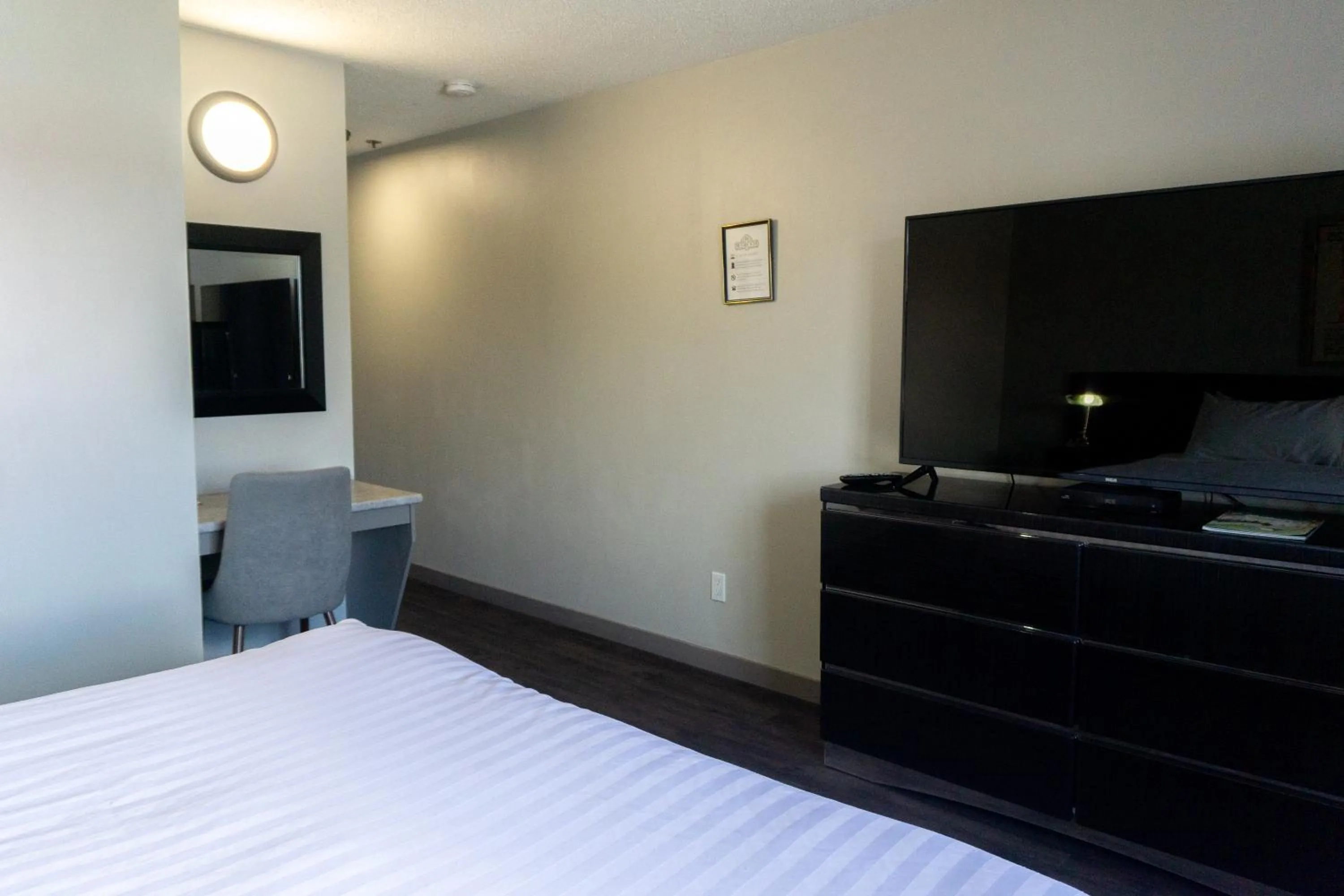 Bedroom, Bed in The Baker Hotel