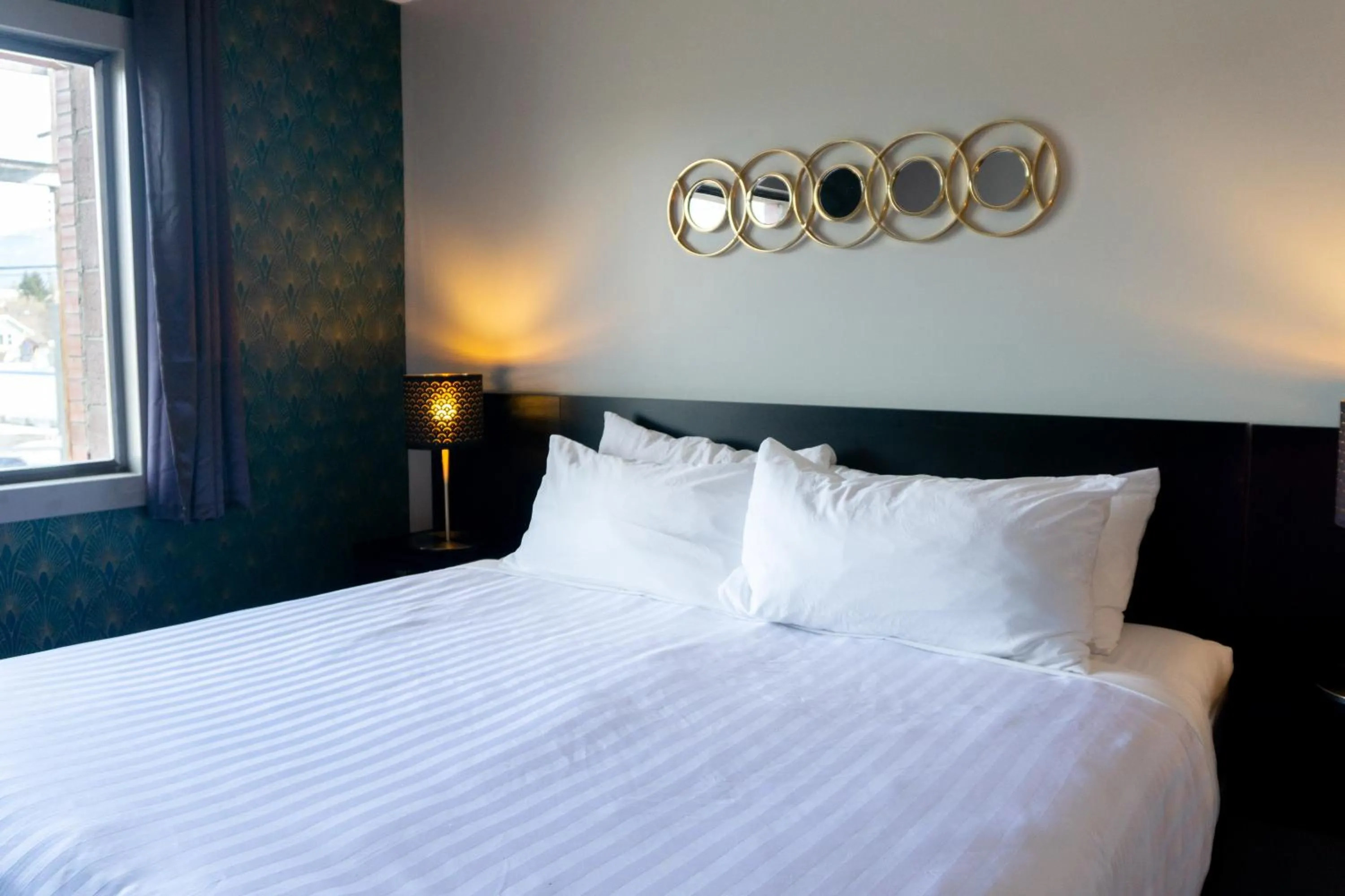 Bedroom, Bed in The Baker Hotel